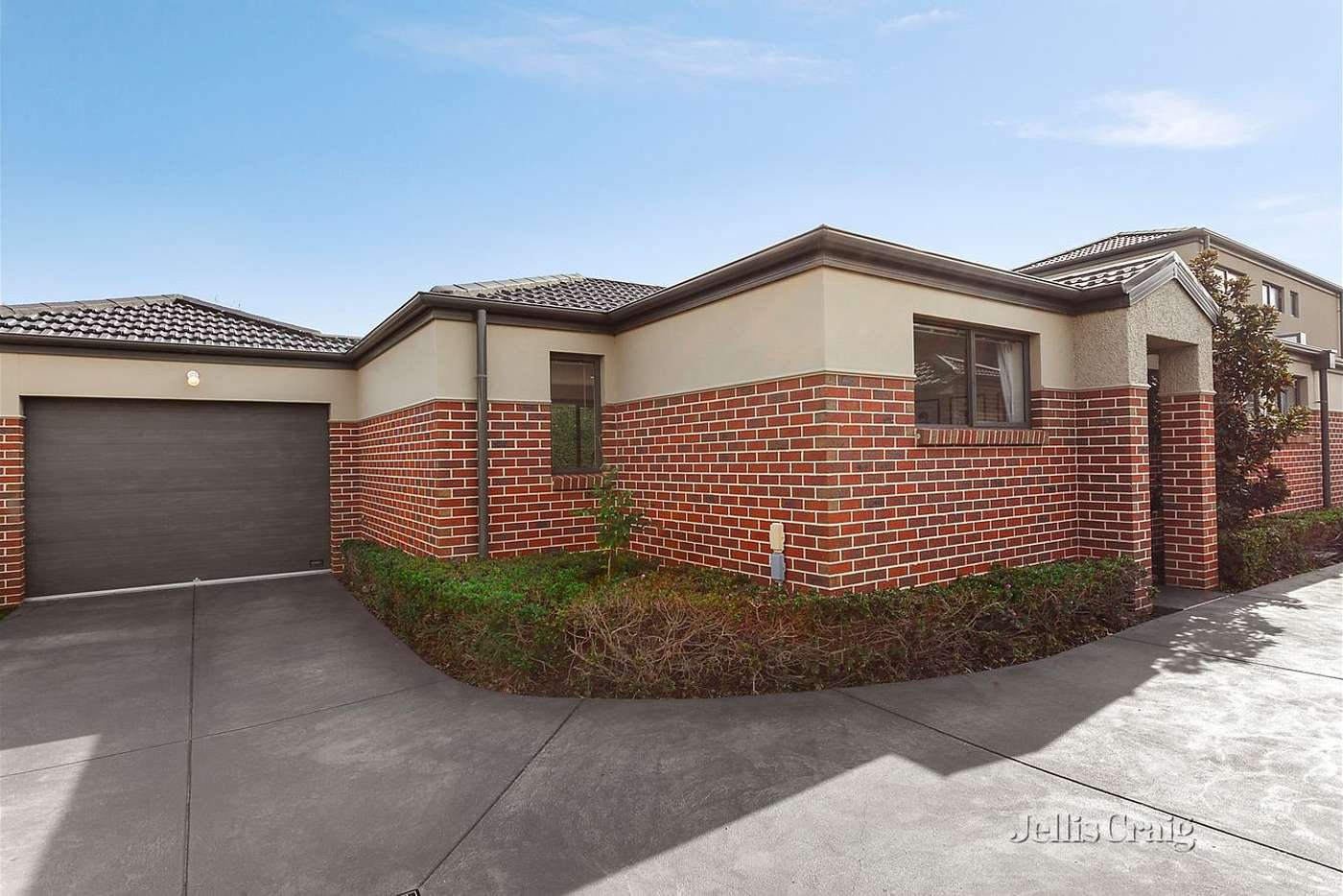 2/4 Avon Street, Moorabbin image 7