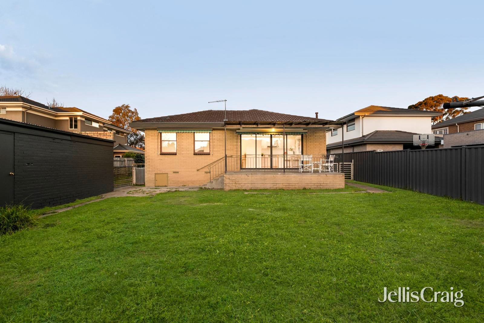 24 Avondale Grove, Mount&nbsp;Waverley image 14