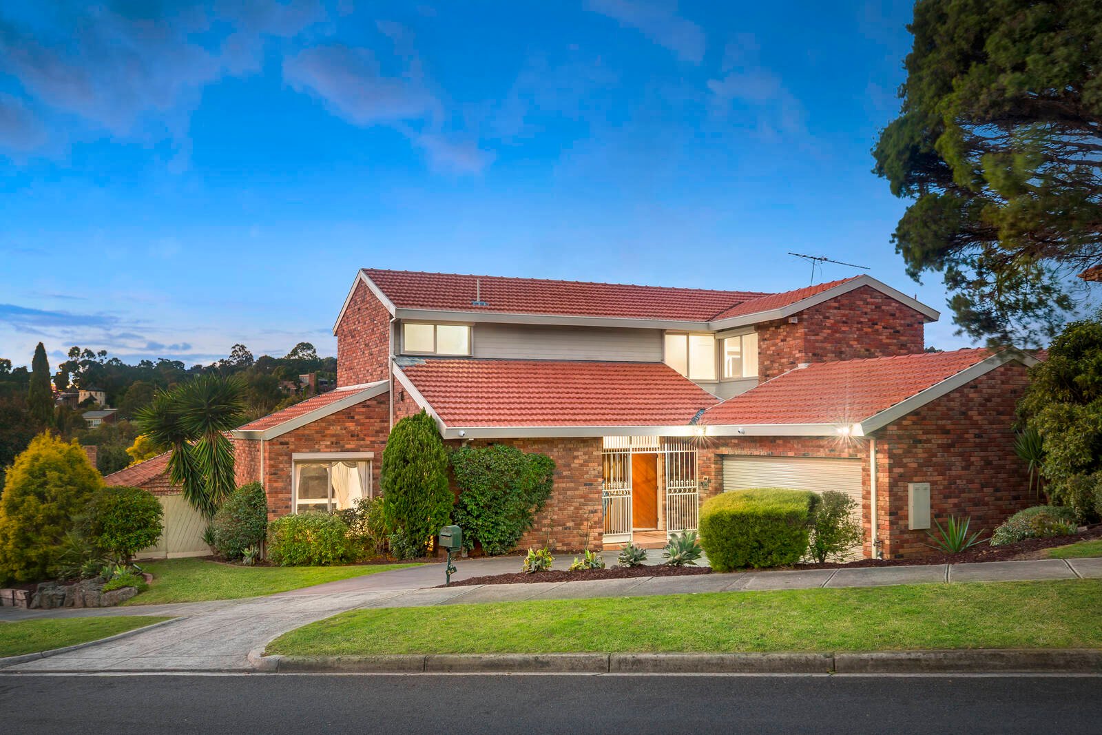 Property Gallery - Main Image