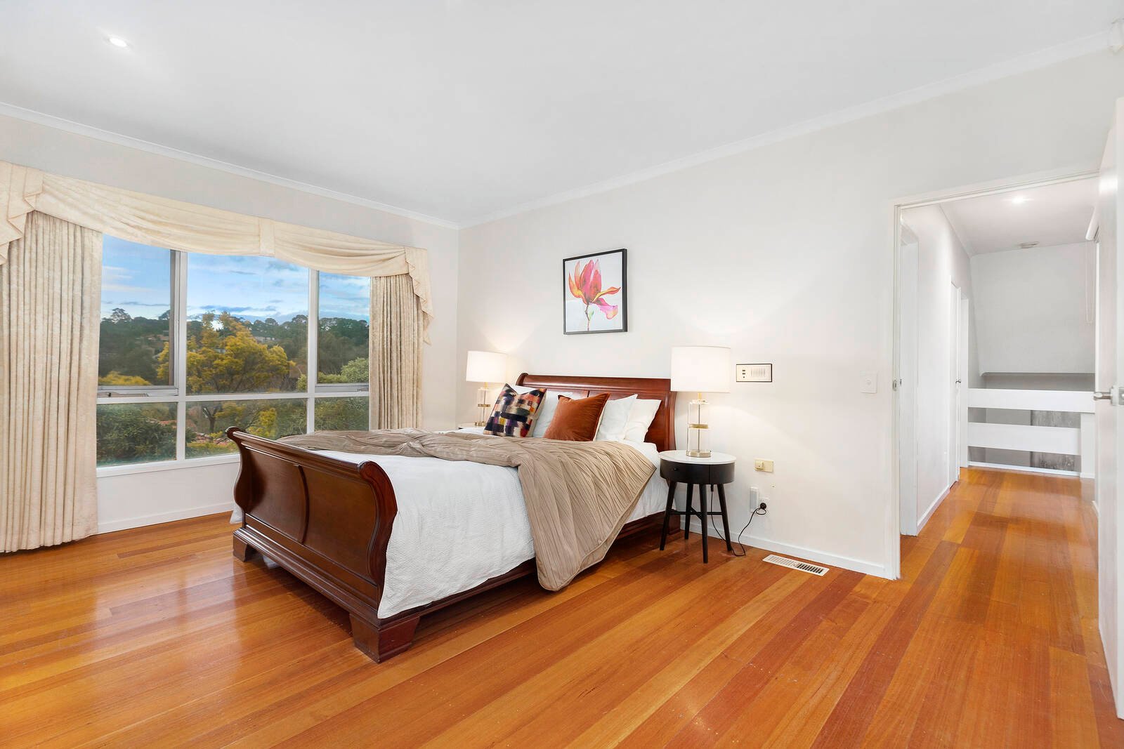 Property Gallery Thumbnail 6