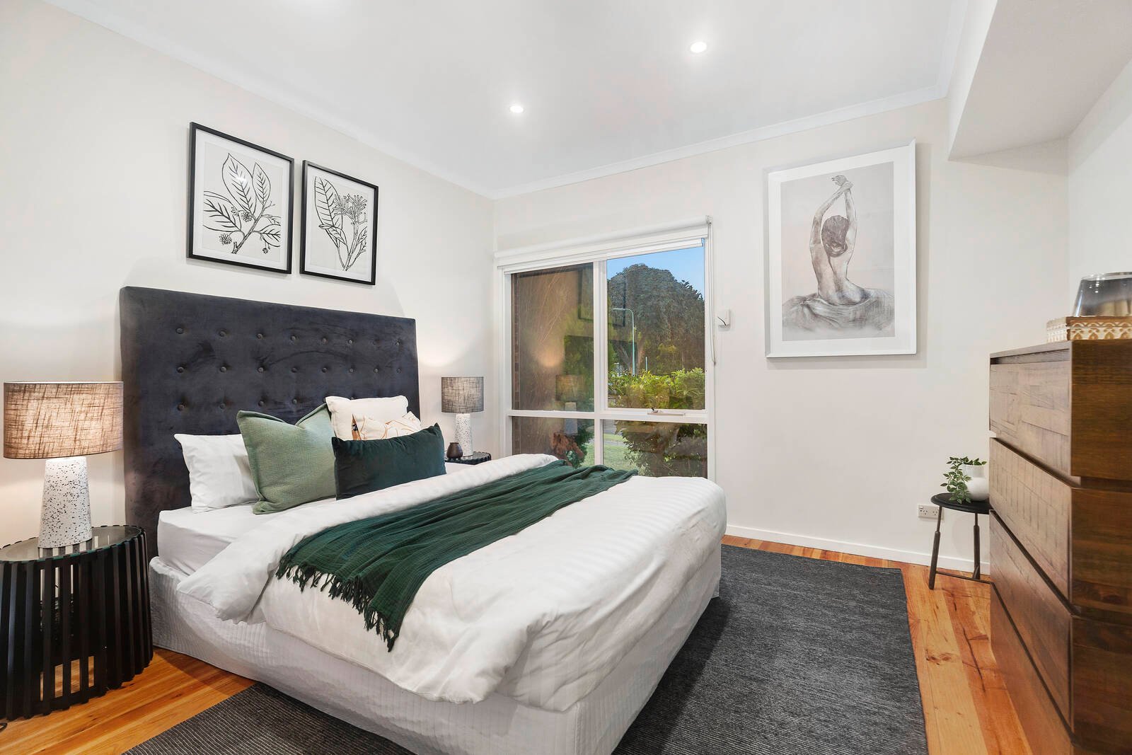 Property Gallery Thumbnail 8