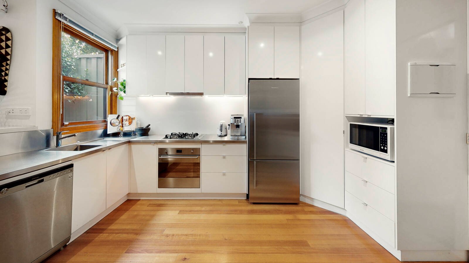 Property Gallery Thumbnail 3