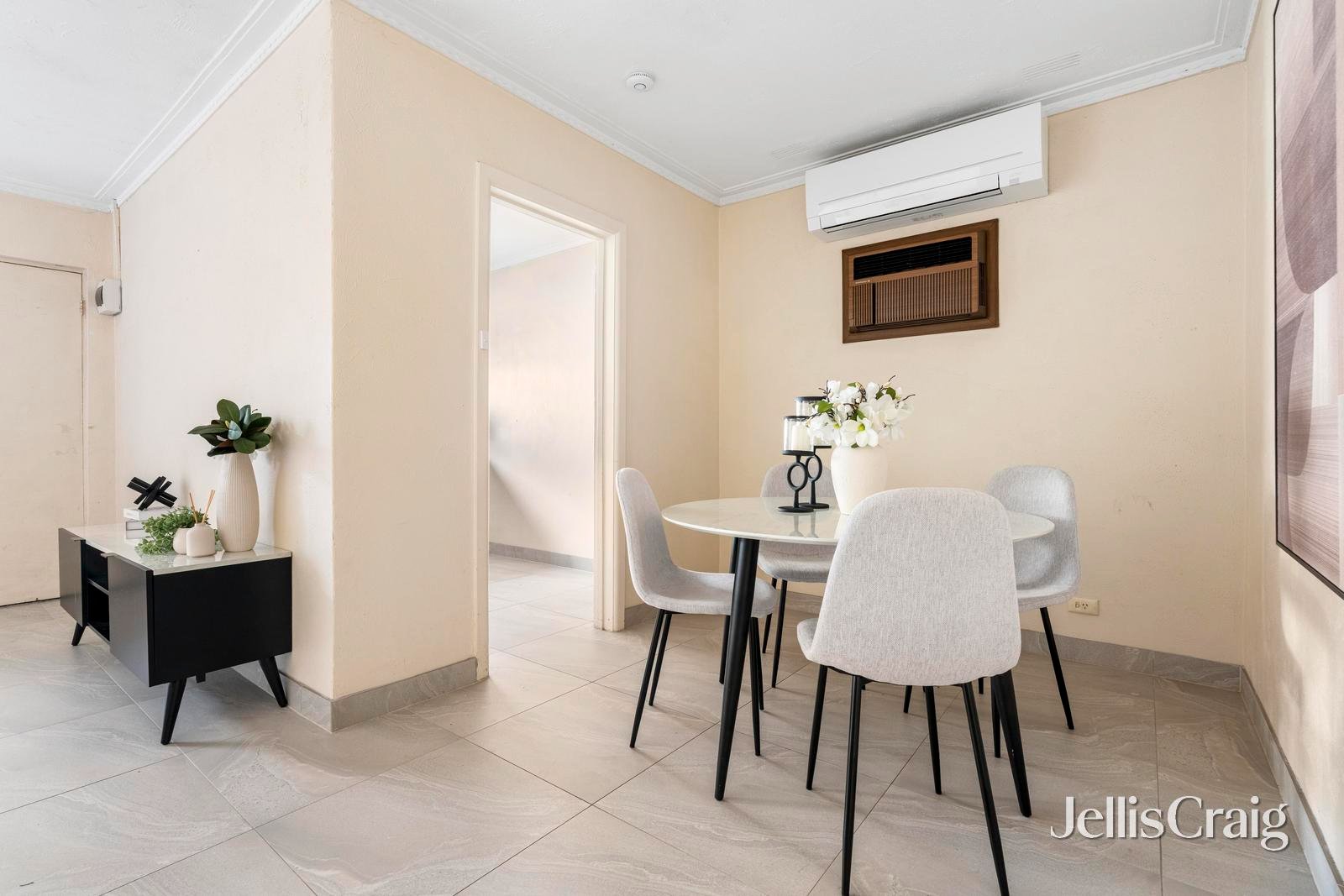 2/4 Batten Street, Glen&nbsp;Waverley image 4