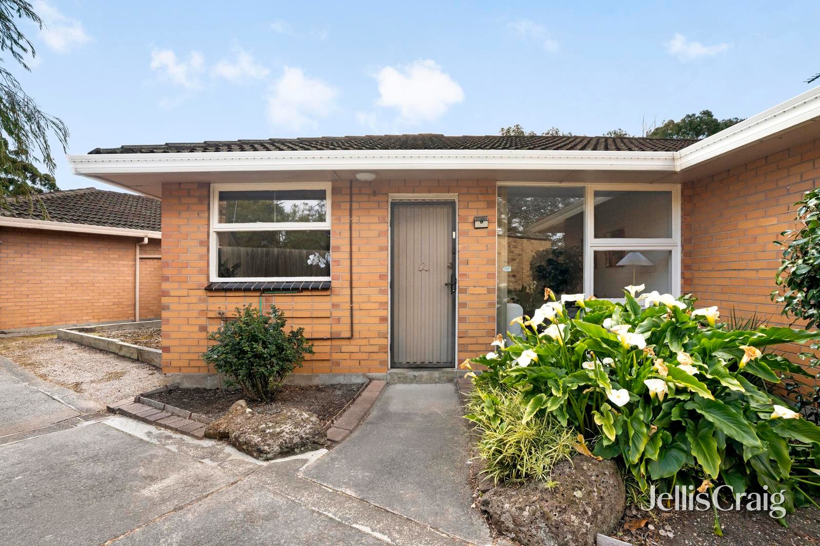 2/4 Batten Street, Glen&nbsp;Waverley image 10