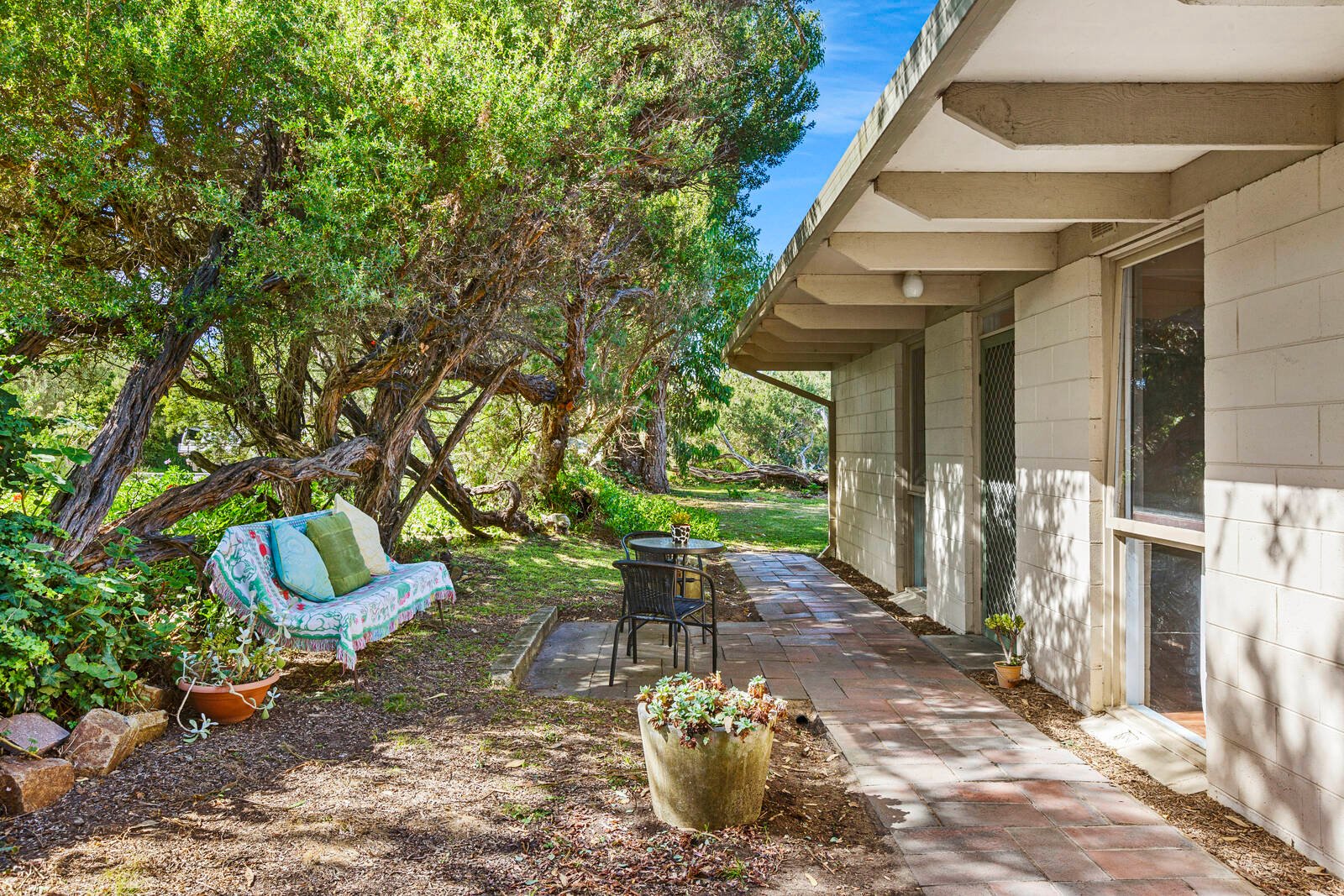 Property Gallery Thumbnail 11