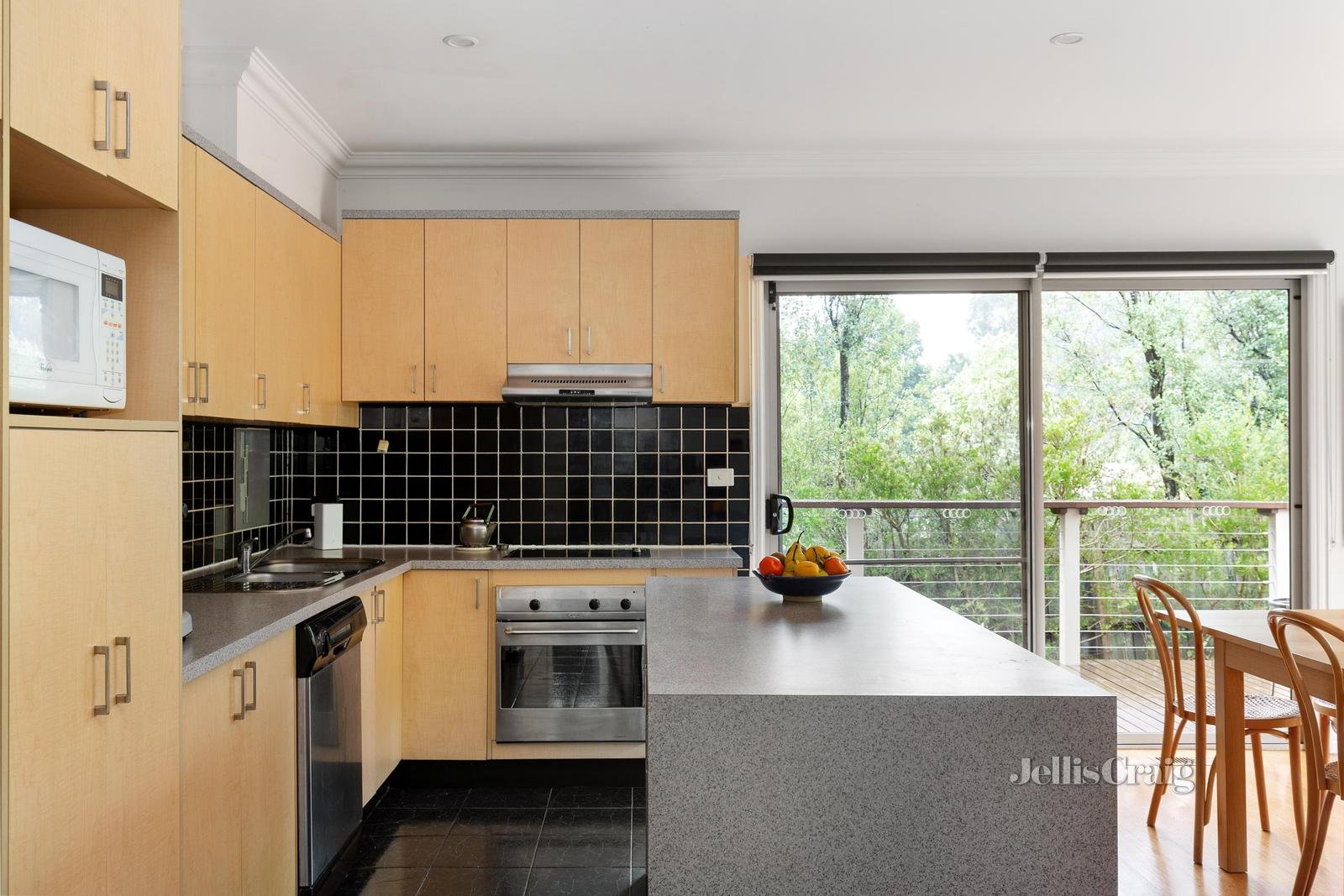 2/4 Beattie Street, Montmorency image 3