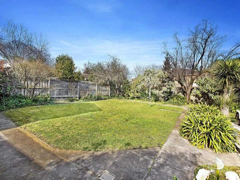 24 Belmore Road, Balwyn image 7