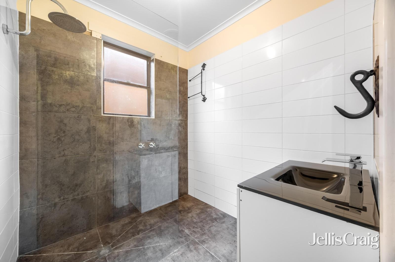 24 Birdwood Avenue, Sebastopol image 8