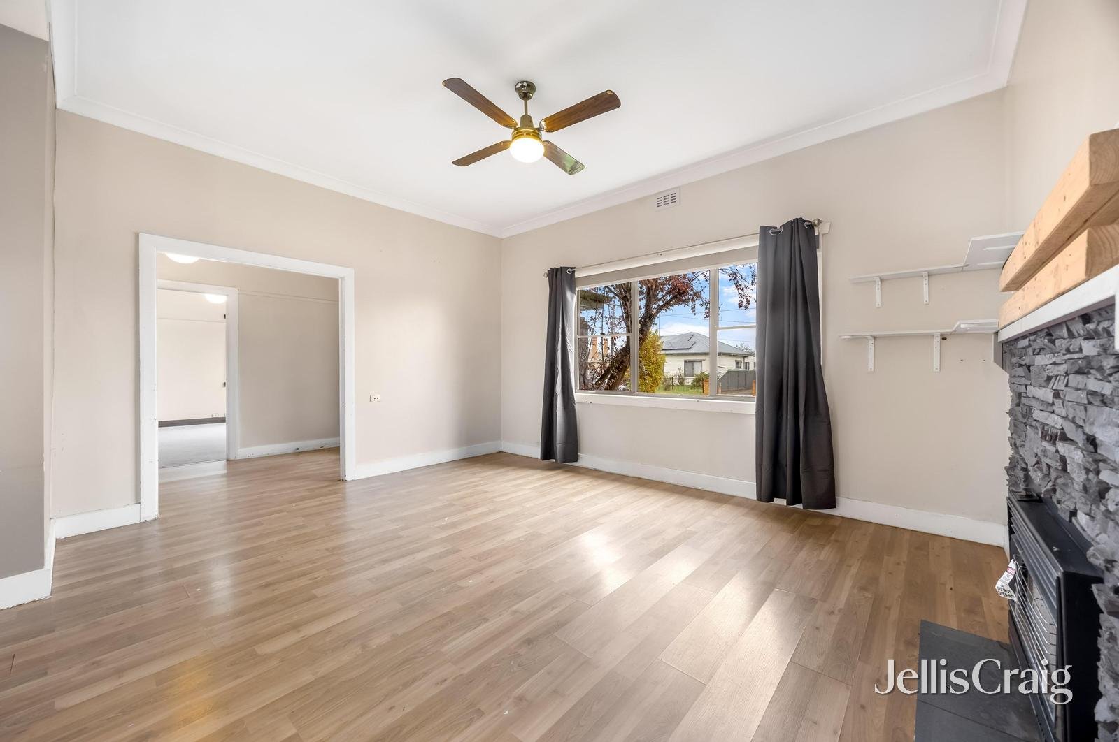 24 Birdwood Avenue, Sebastopol image 6