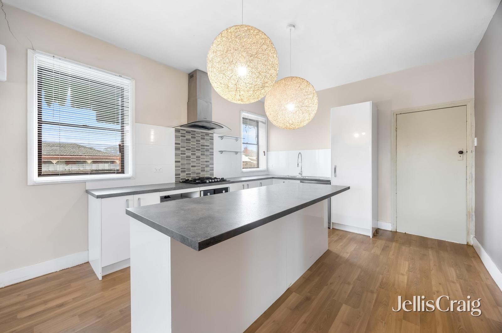 24 Birdwood Avenue, Sebastopol image 2