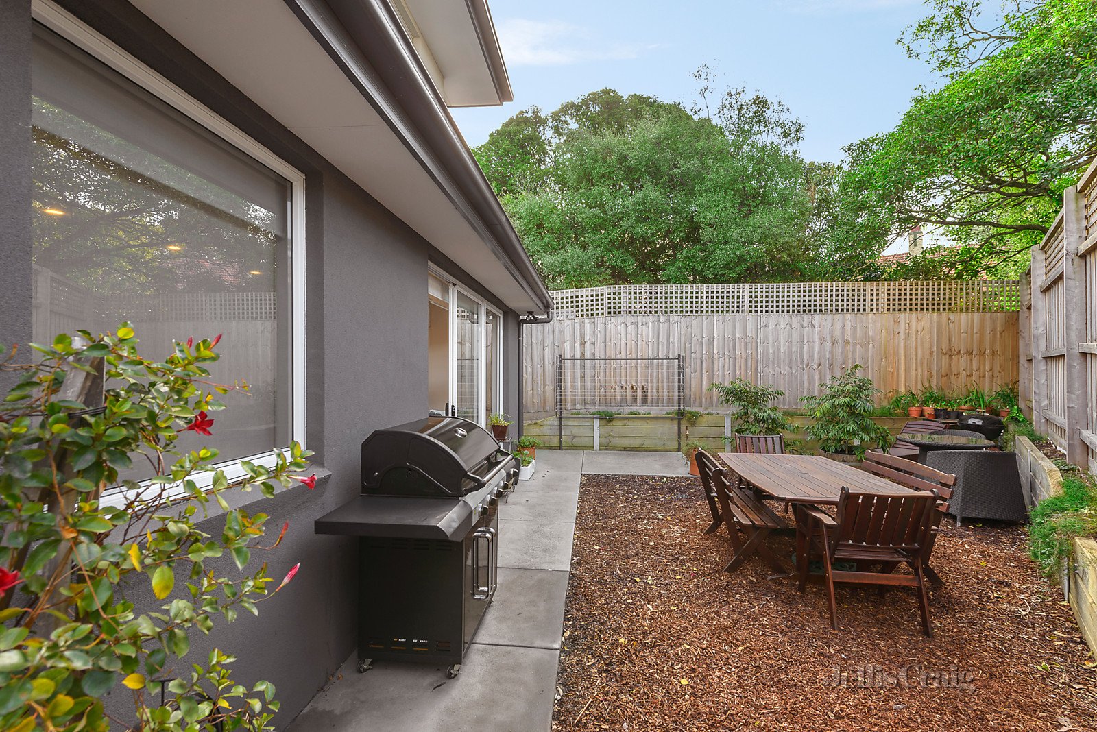 2/4 Bogong Court, Doncaster East image 3