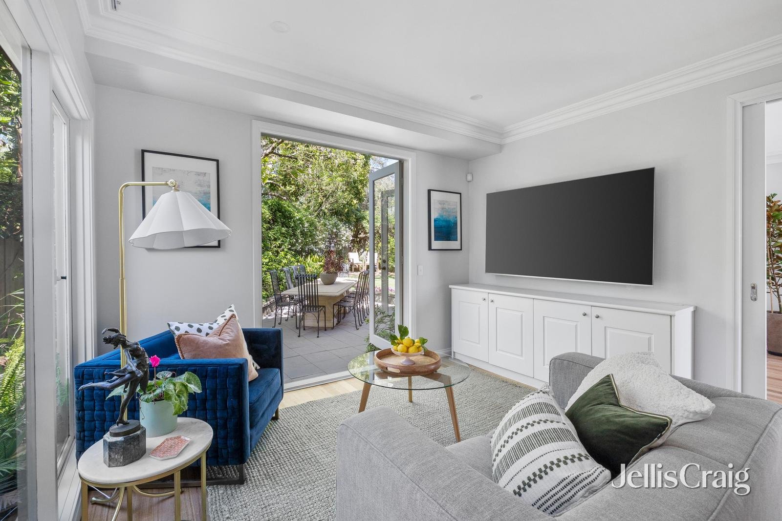 2/4 Bonnyview Street, Glen Iris image 5