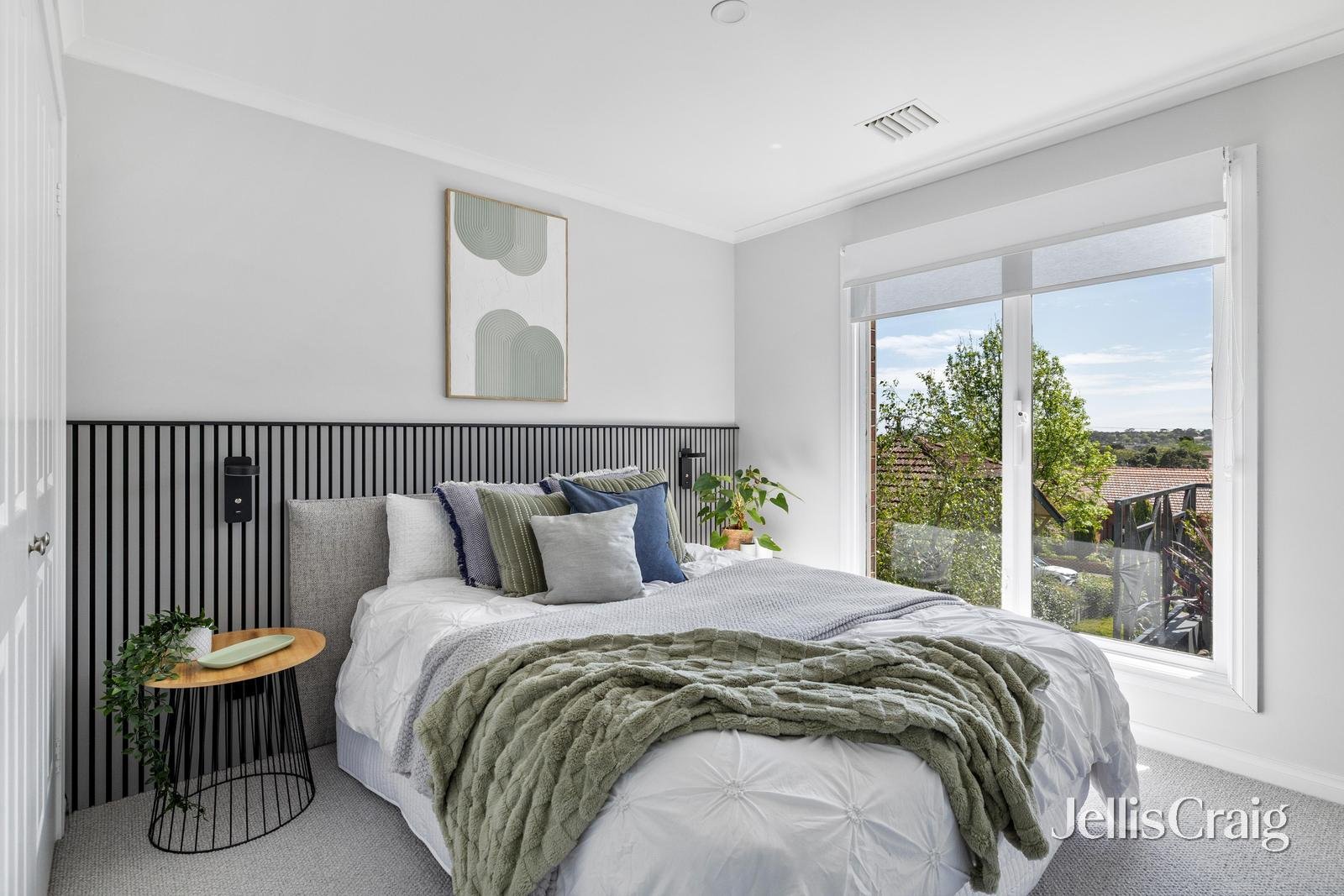 2/4 Bonnyview Street, Glen Iris image 12