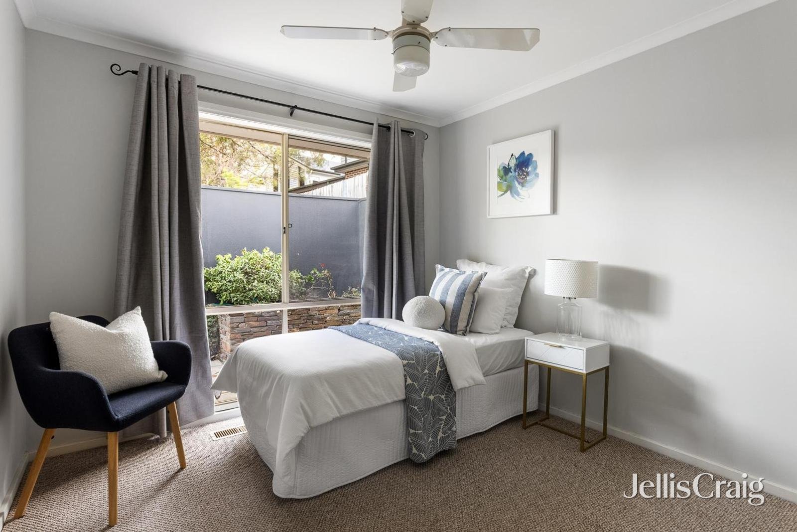 2/4 Box Road, Briar Hill image 7