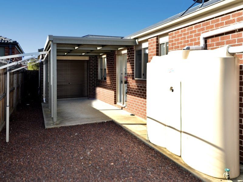 24 Bradford Street, St Albans Park image 10