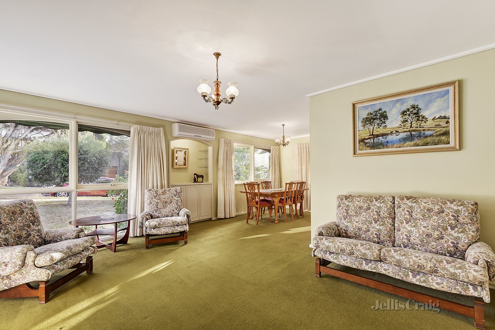 24 Braeside Drive, Doncaster image 5