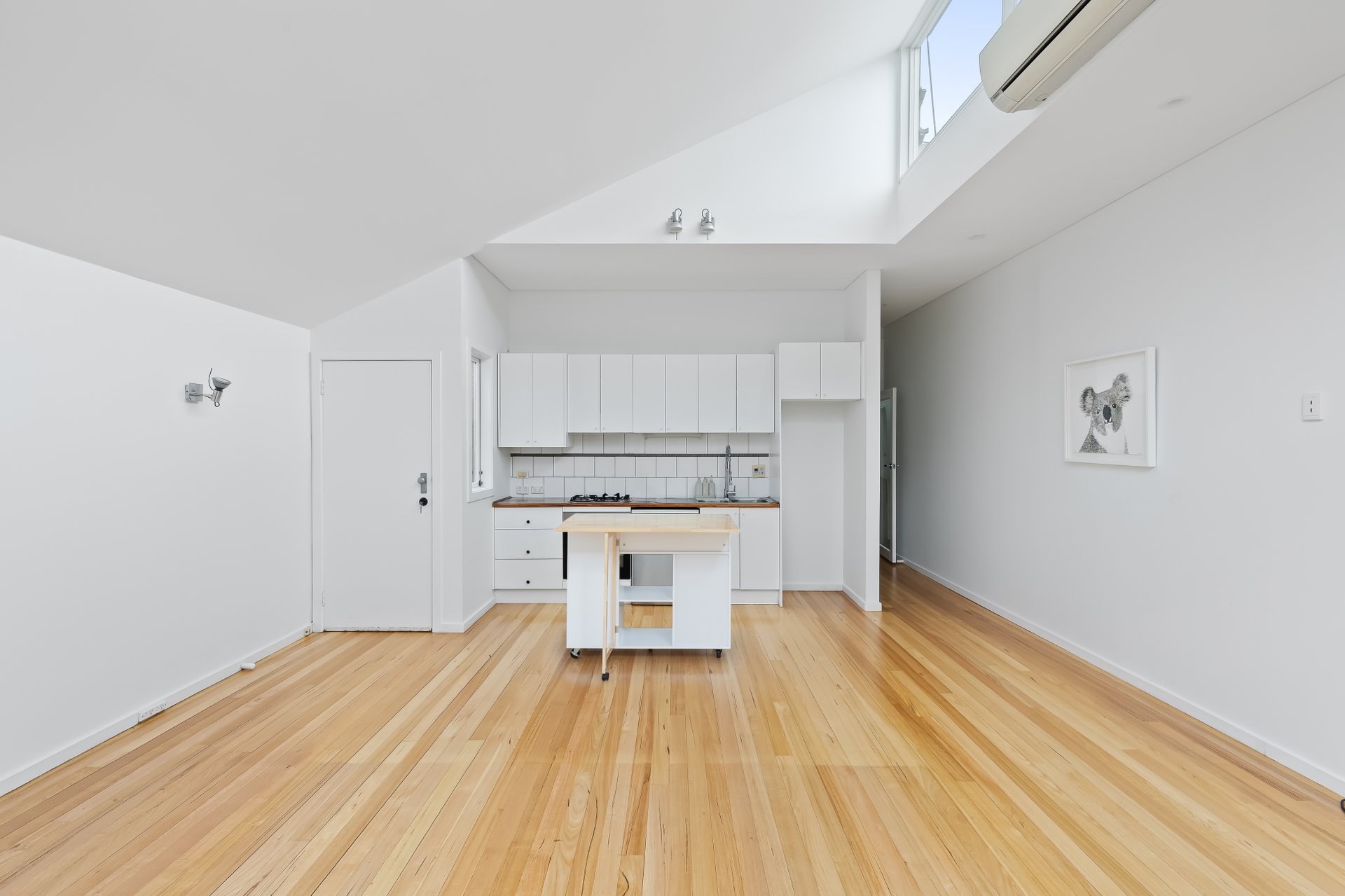 24 Bridge Street, Port Melbourne image 3