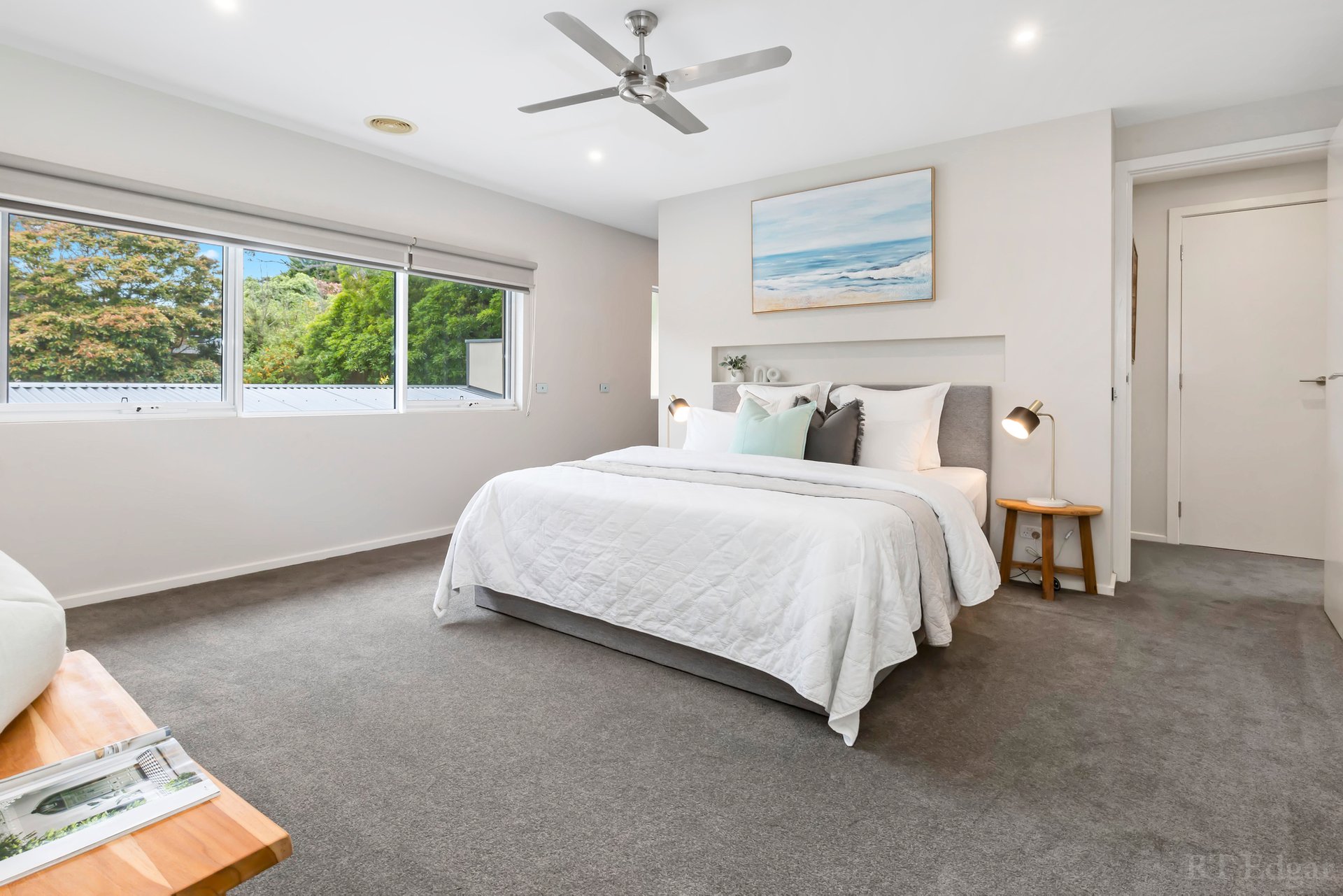 Property Gallery Thumbnail 9