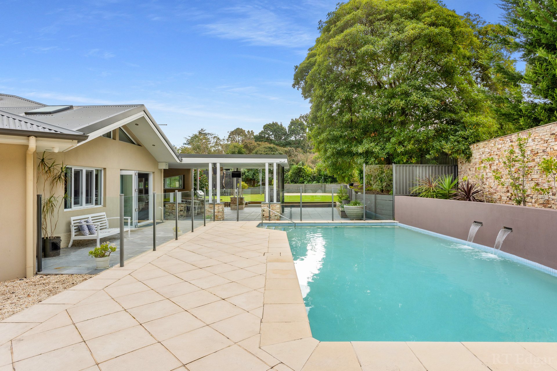 Property Gallery Thumbnail 13