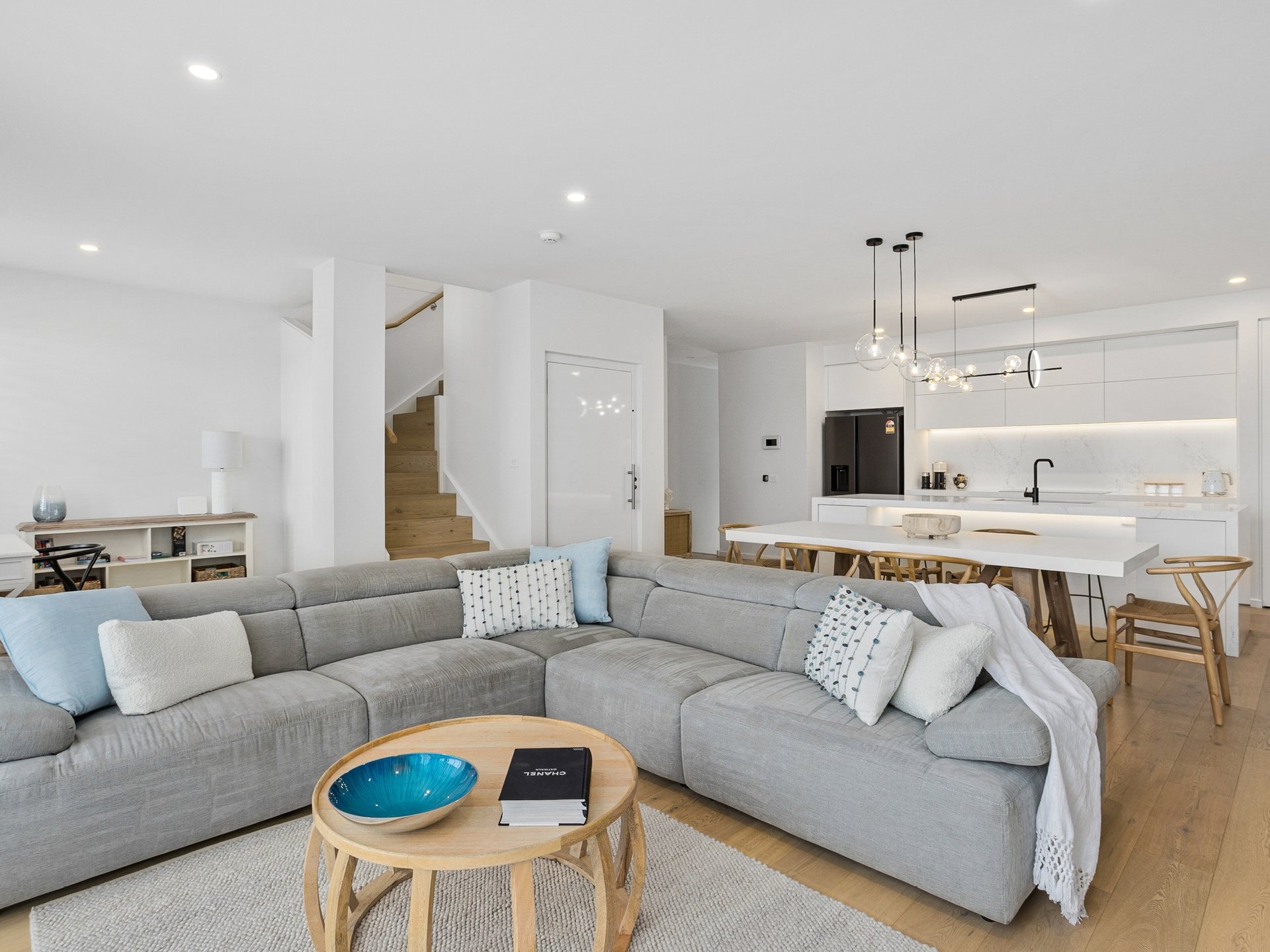 24 Castaway Street, Safety&nbsp;Beach image 4