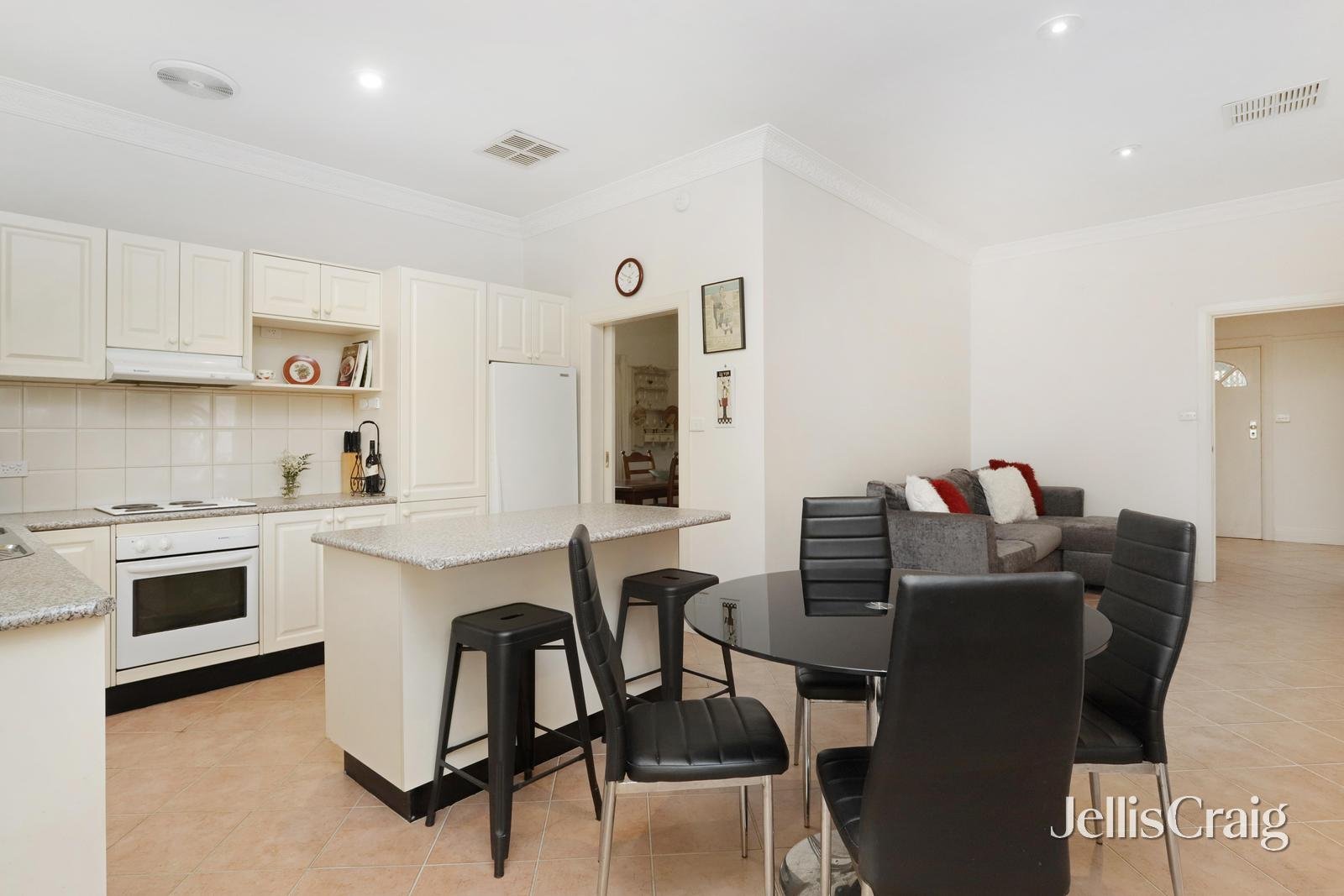 24 Castle Street, Williamstown image 6