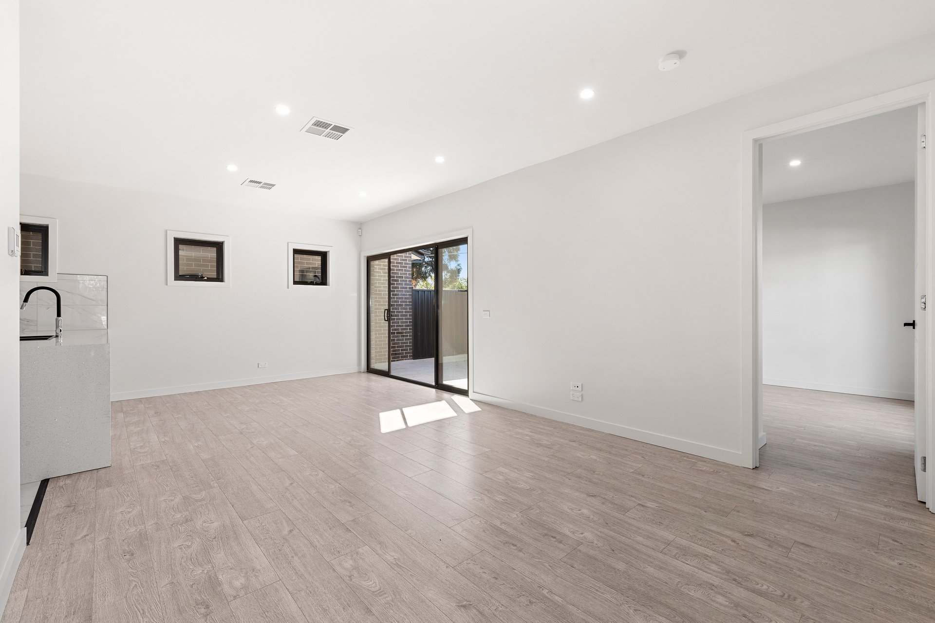 24 Cedar Street, Thomastown image 2