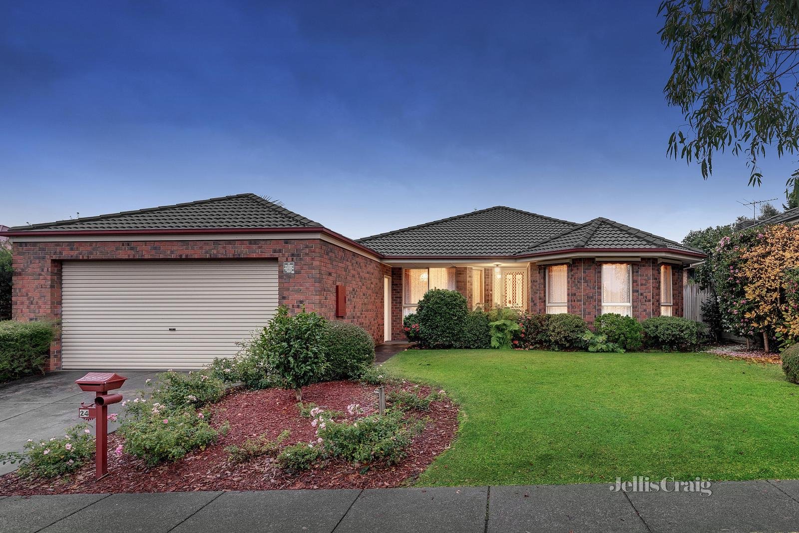 24 Charles Smith Drive, Wonga Park image 1