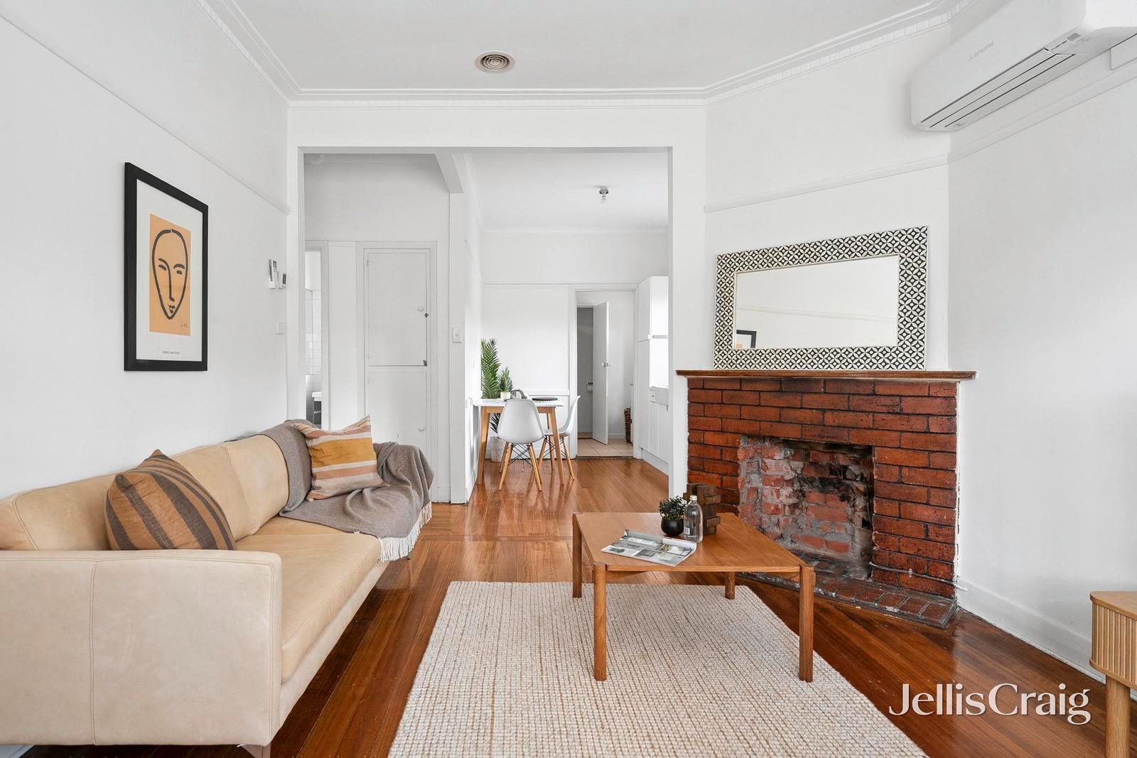 24 Churchill Avenue, Newtown image 8