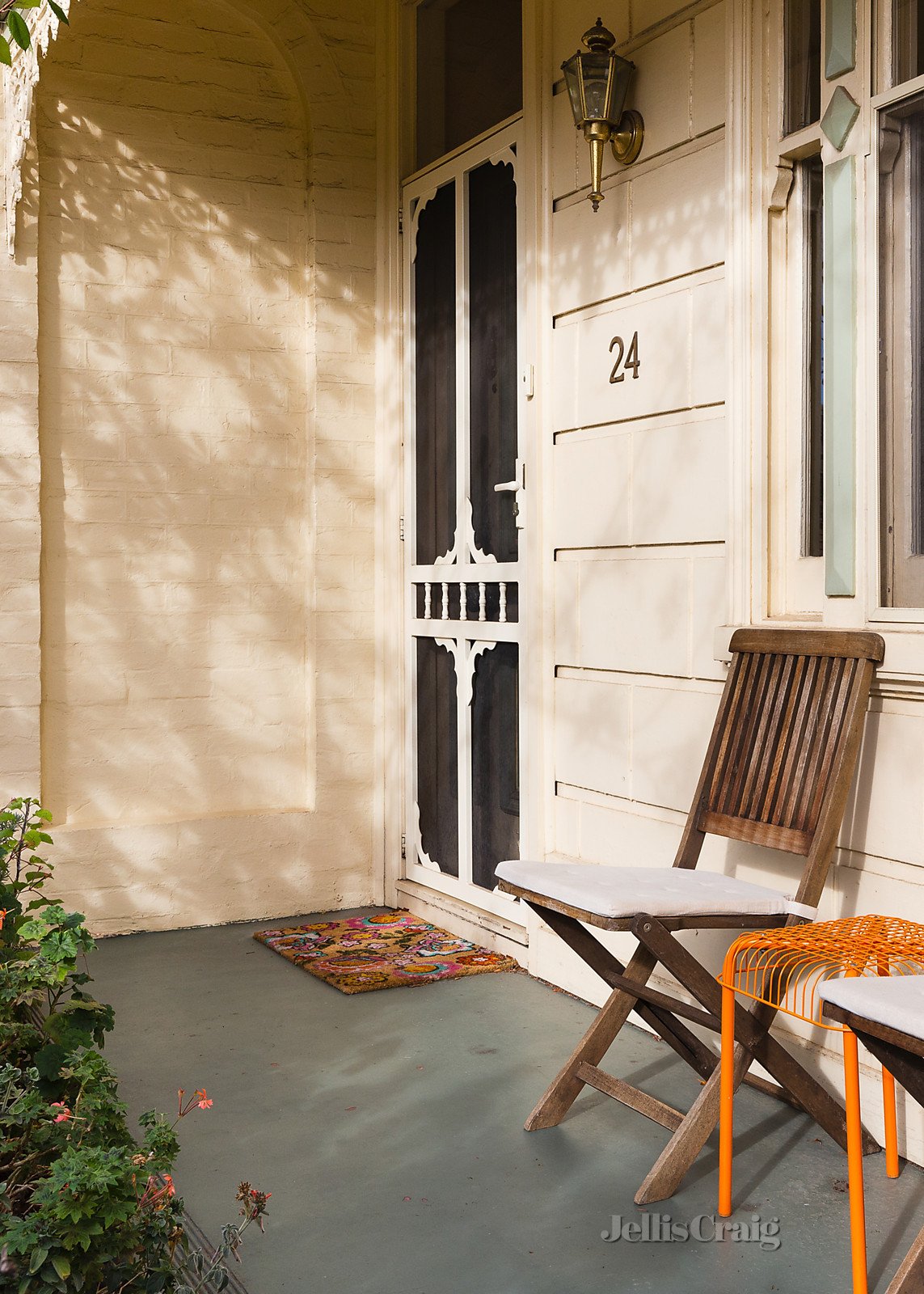 24 Claude Street, Northcote image 2