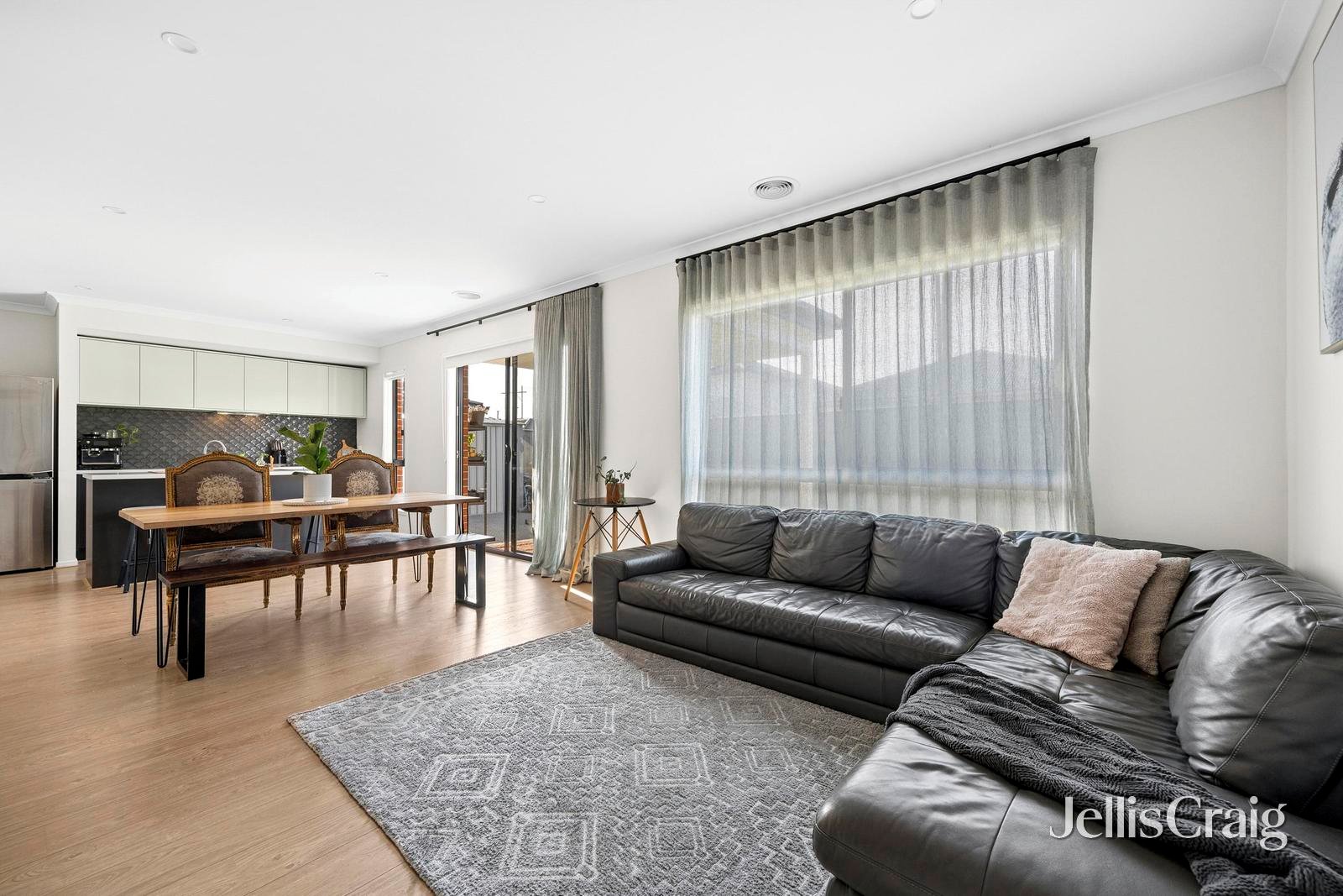 24 Codrington Street, Charlemont image 5