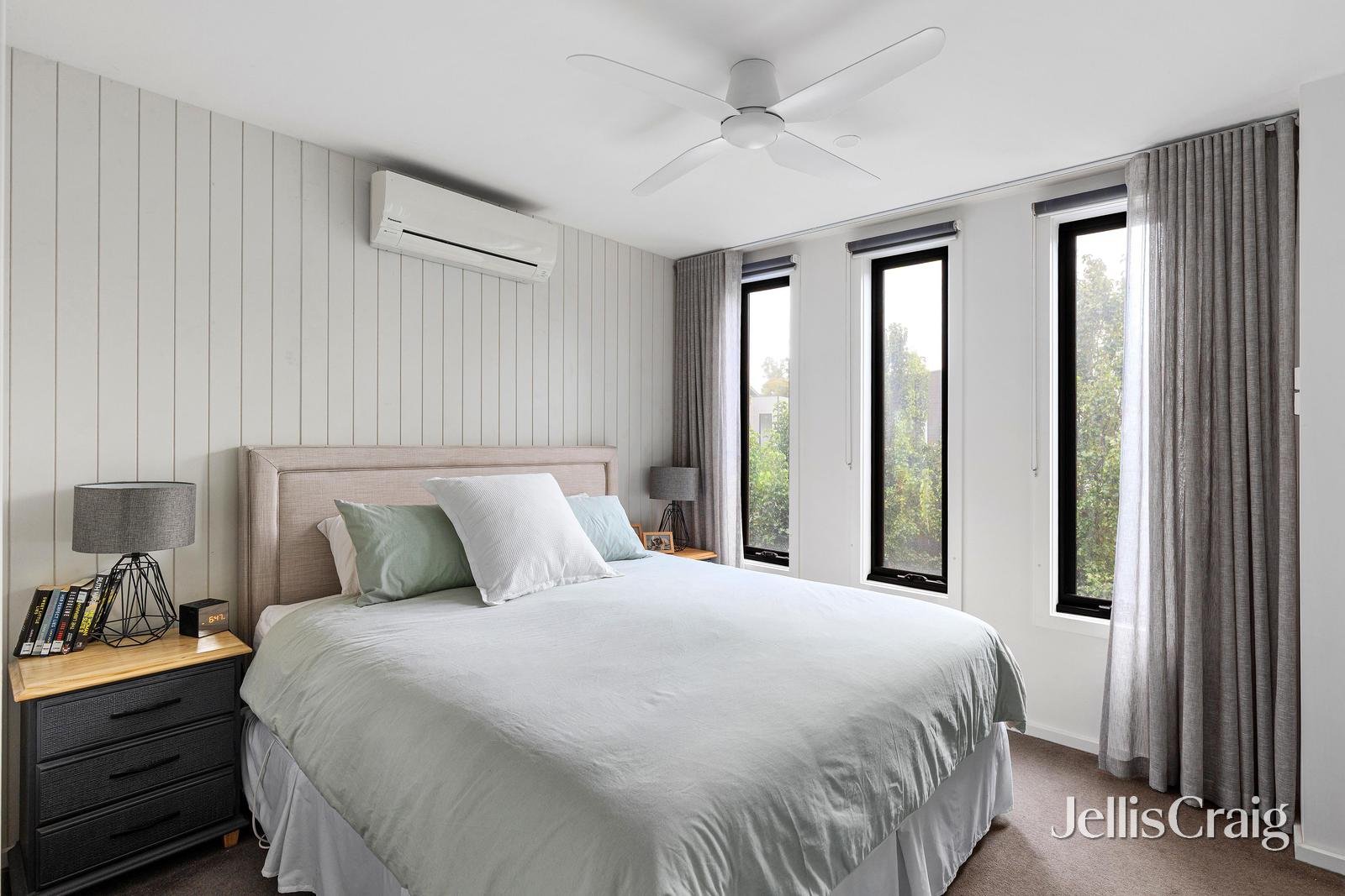 24 Collared Close, Bundoora image 8