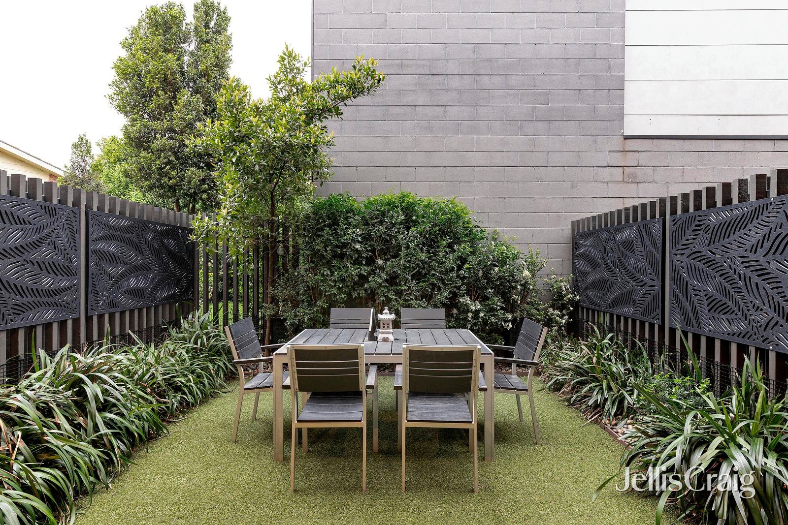 24 Collared Close, Bundoora image 12