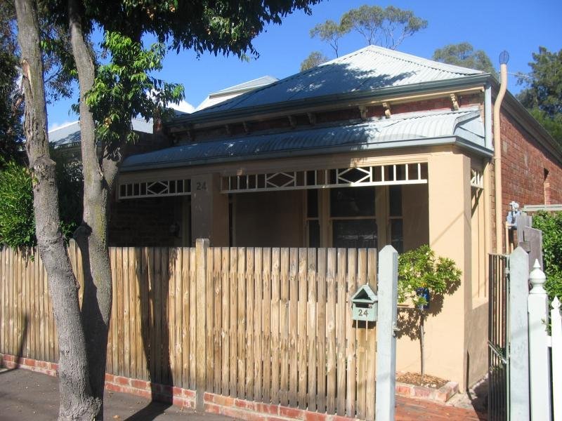 24 College Street, HAWTHORN VIC 3122