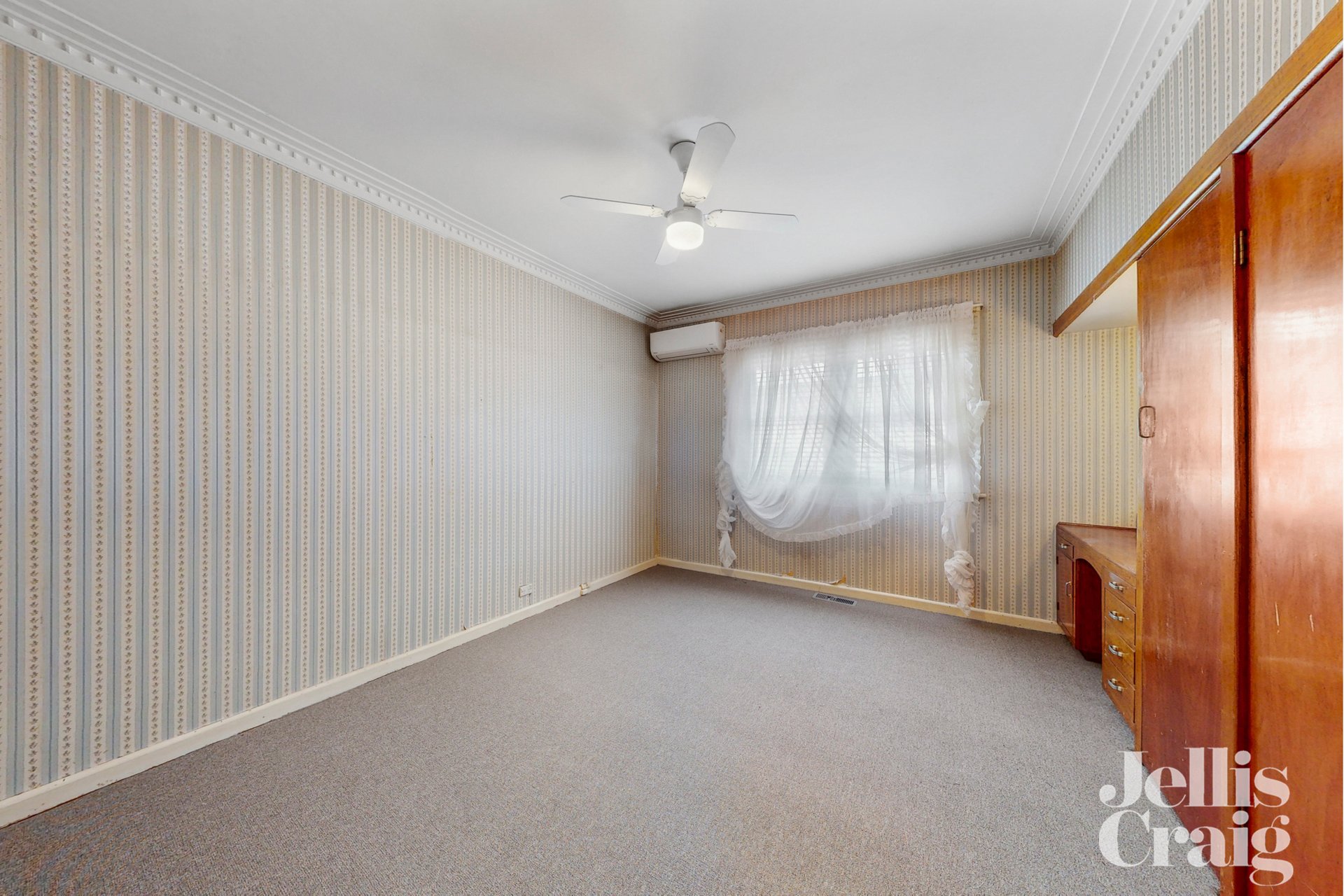 24 Creswell Avenue, Airport West image 8