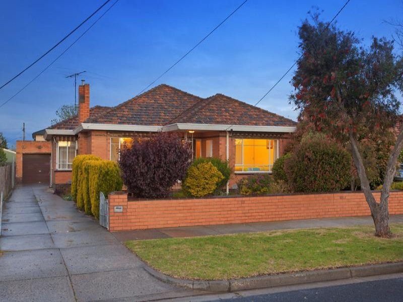 24 Curlew Avenue, Altona image 1