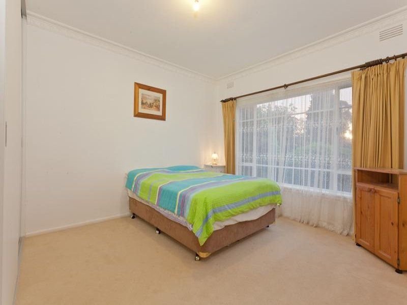 24 Curlew Avenue, Altona image 4