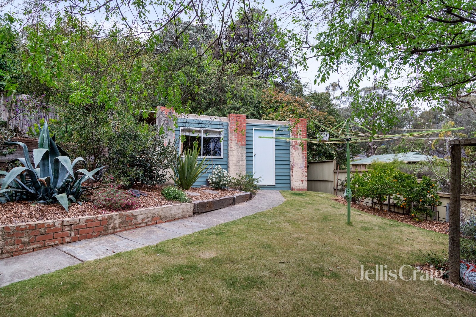 24 Curtain Road, Hurstbridge image 15