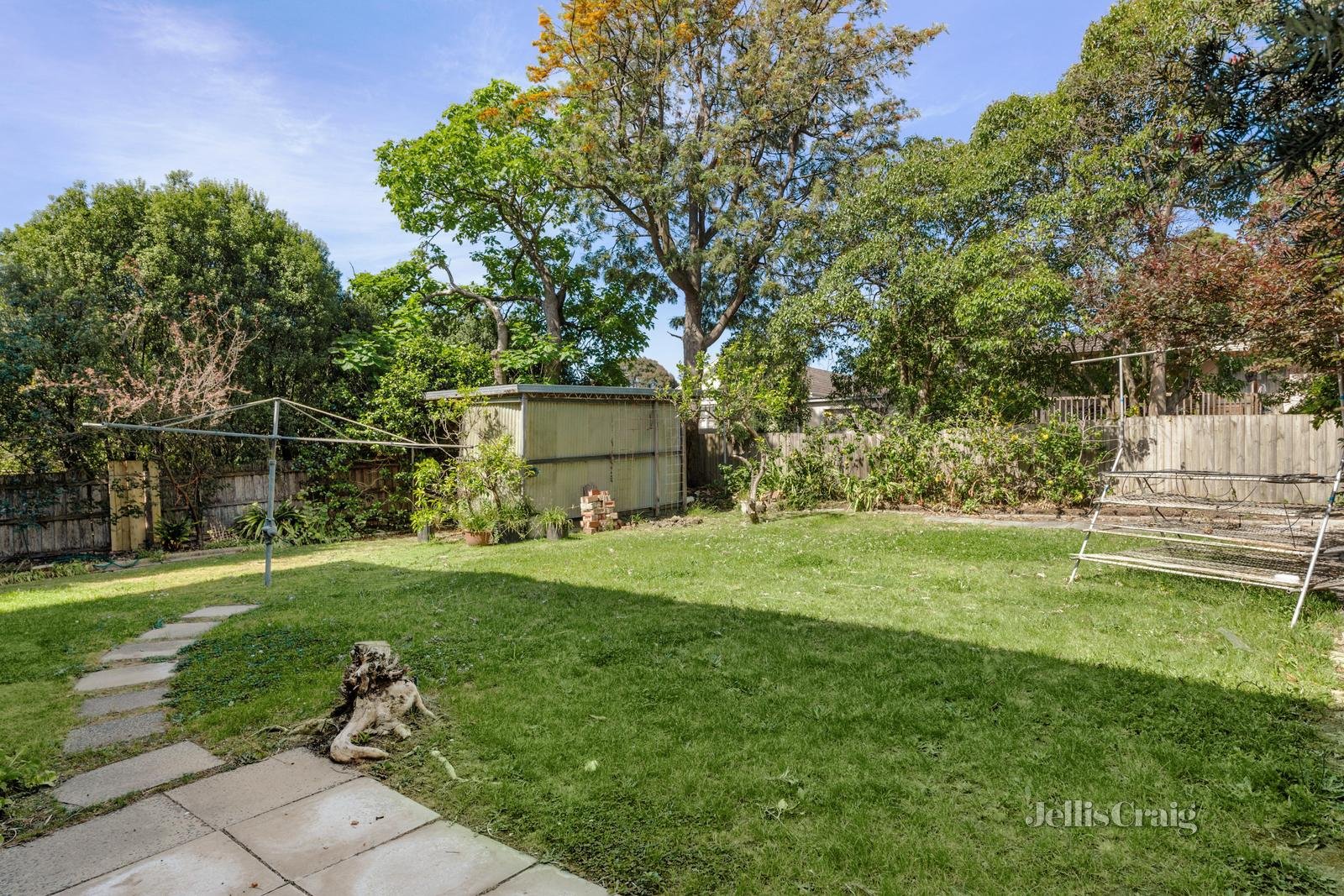 24 Daphne Street, Doncaster East image 9