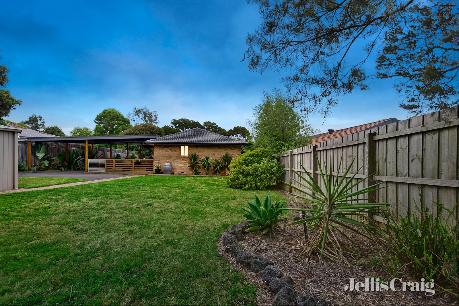 24 Day Crescent, Bayswater North image 10