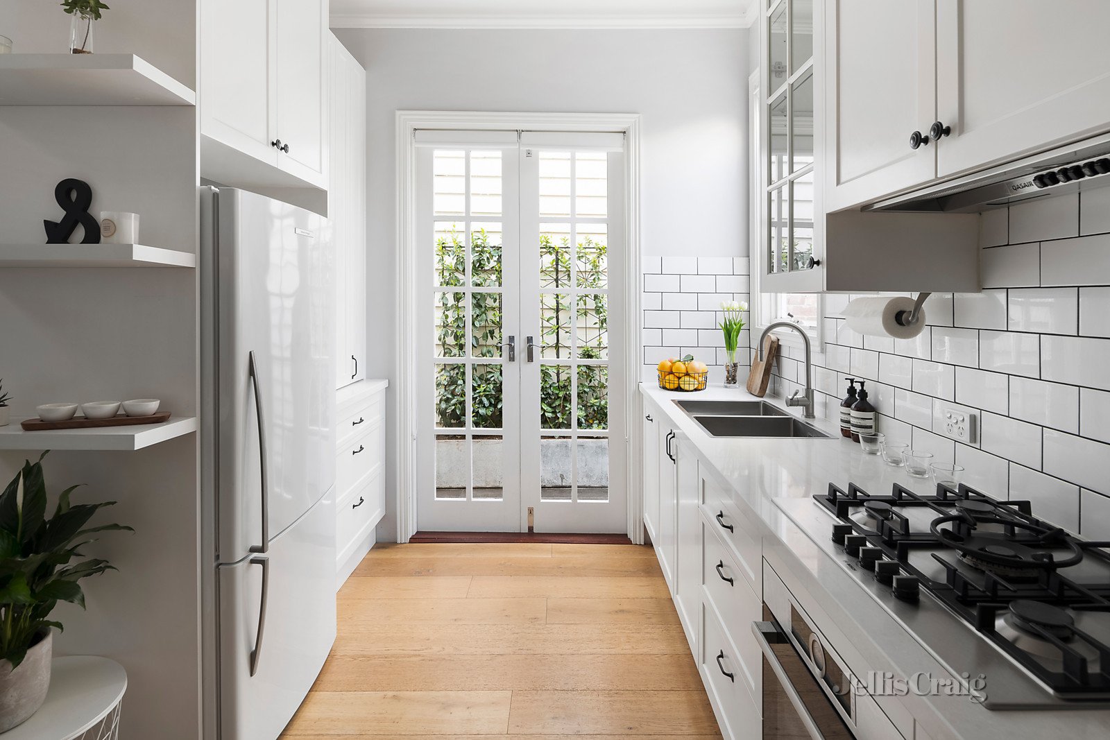 24 Deakin Street, Brunswick East image 3