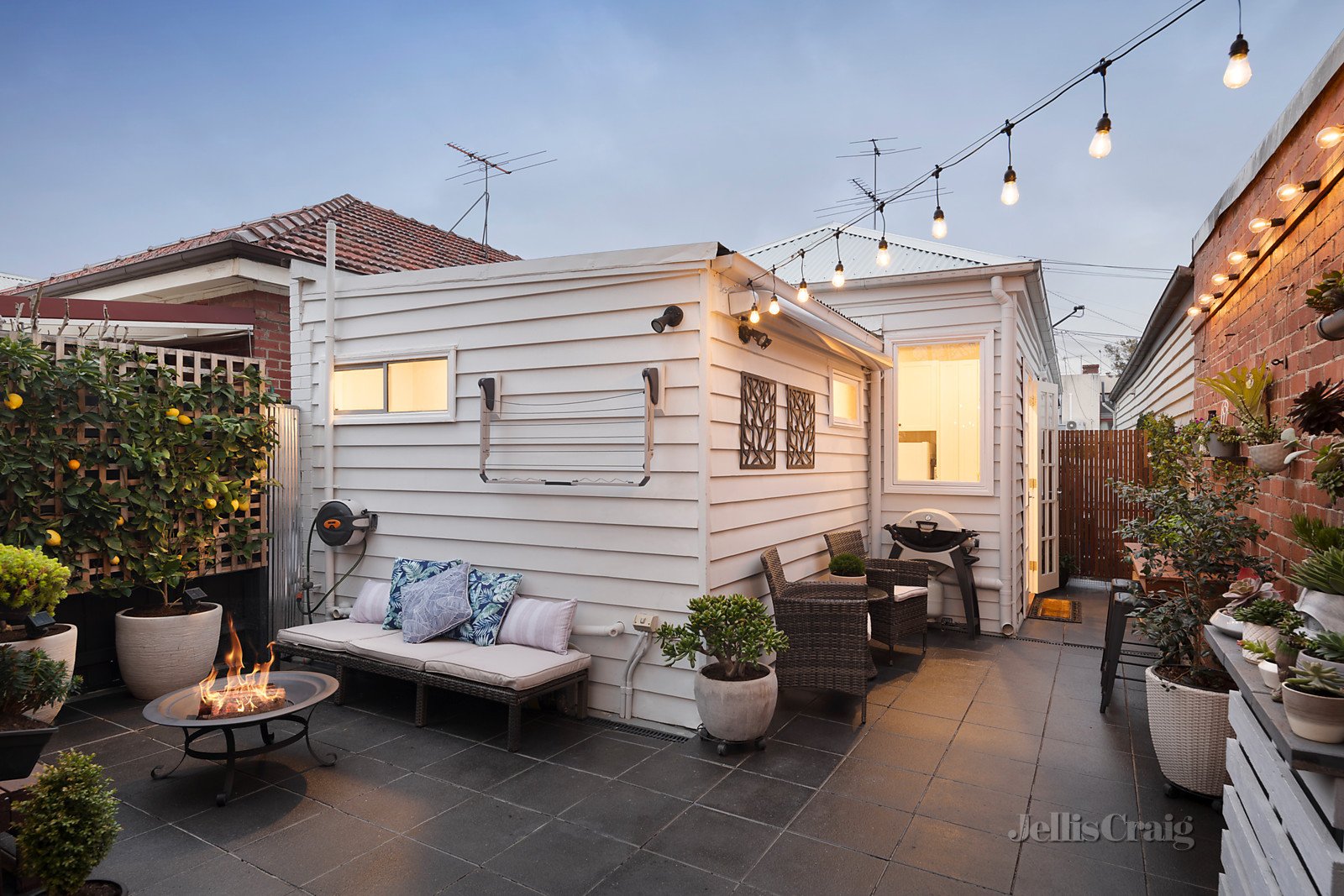 24 Deakin Street, Brunswick East image 12