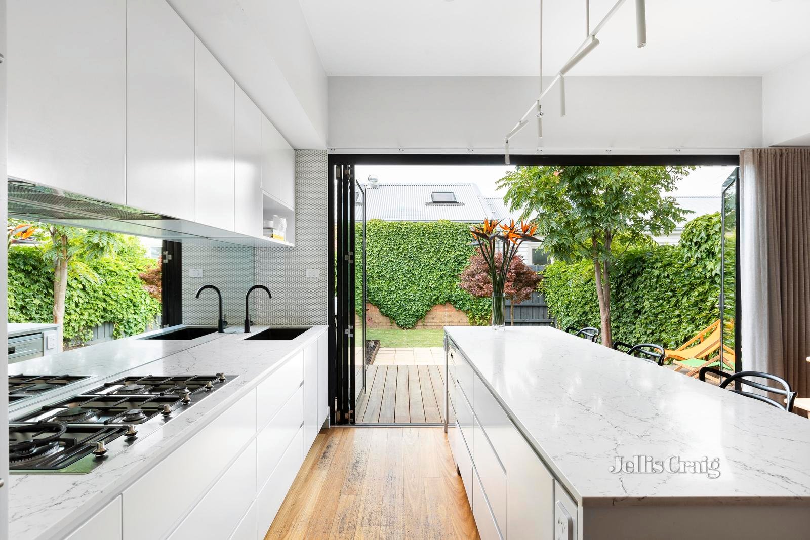 24 Dennis Street, Northcote image 5