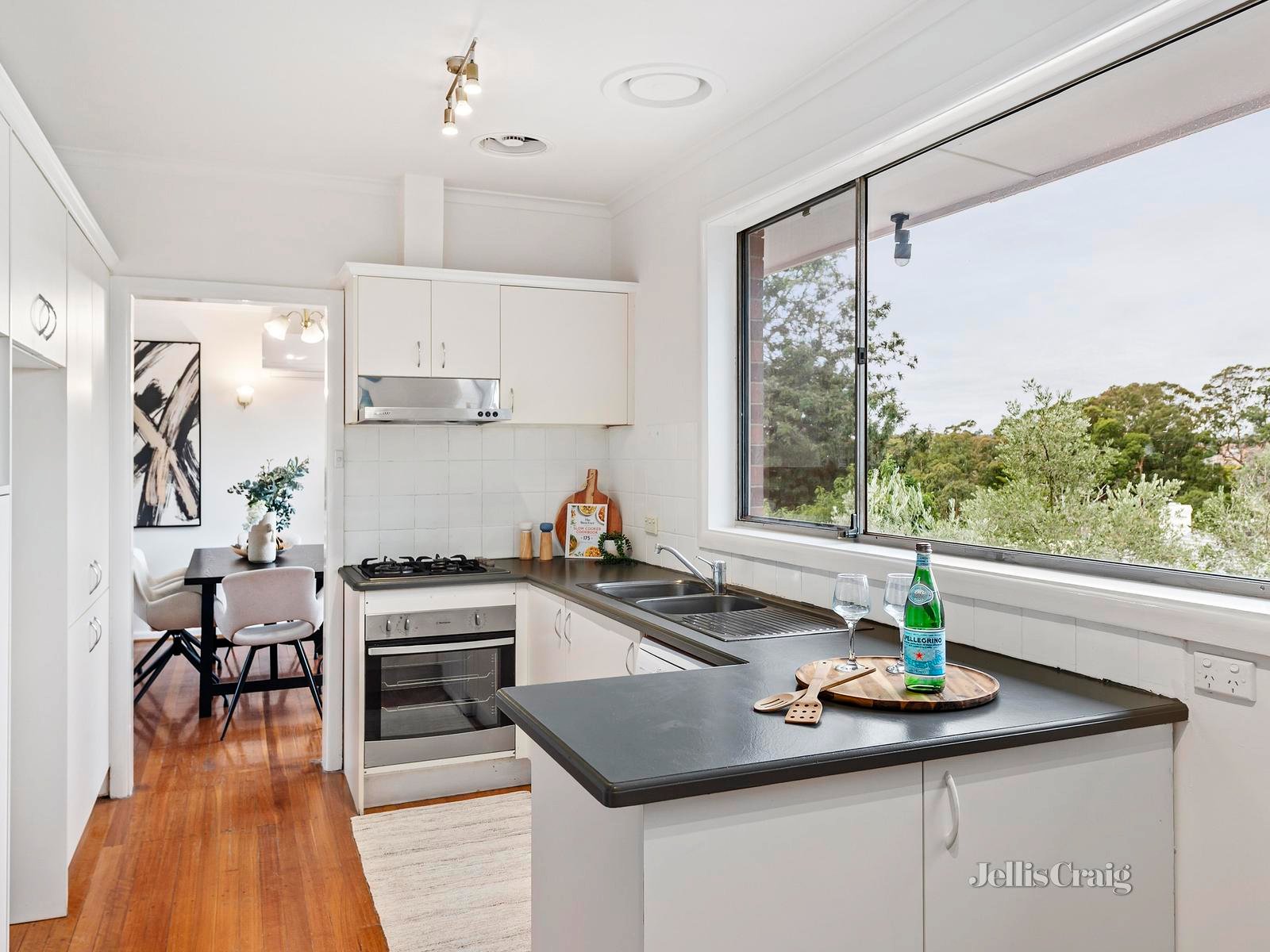 24 Dillwynia Avenue, Templestowe Lower image 4