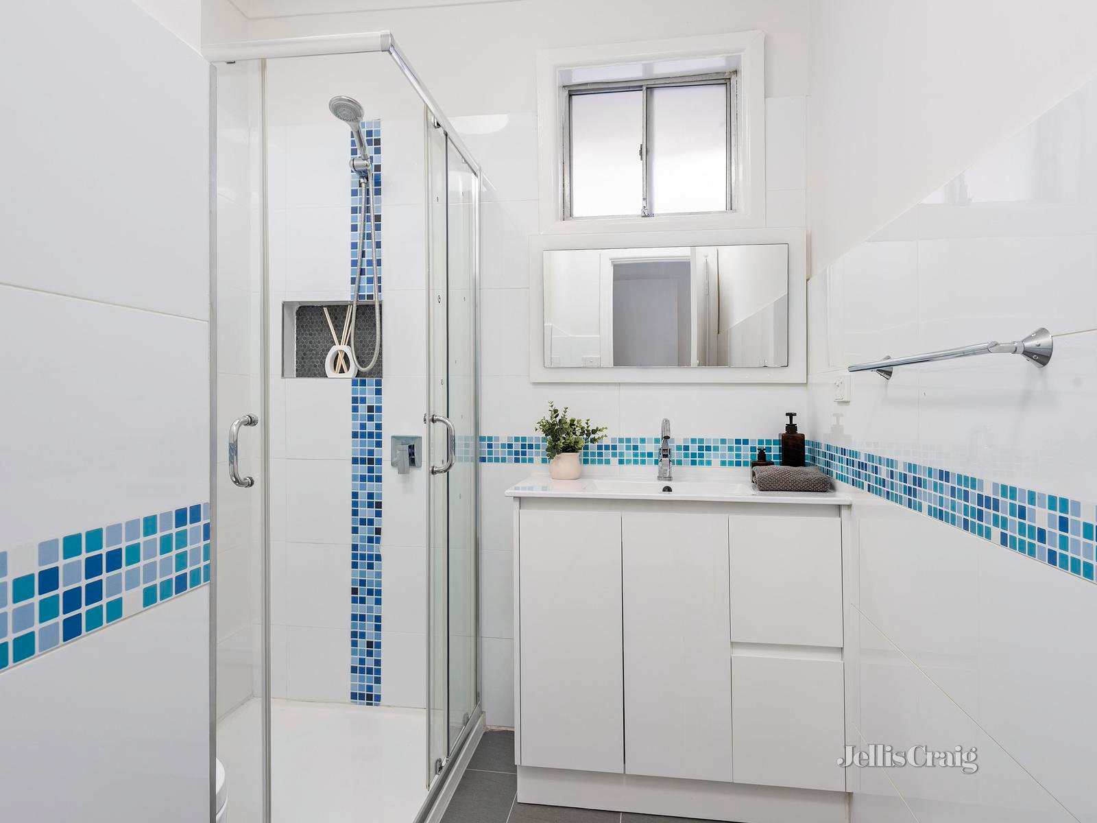 24 Dillwynia Avenue, Templestowe Lower image 8