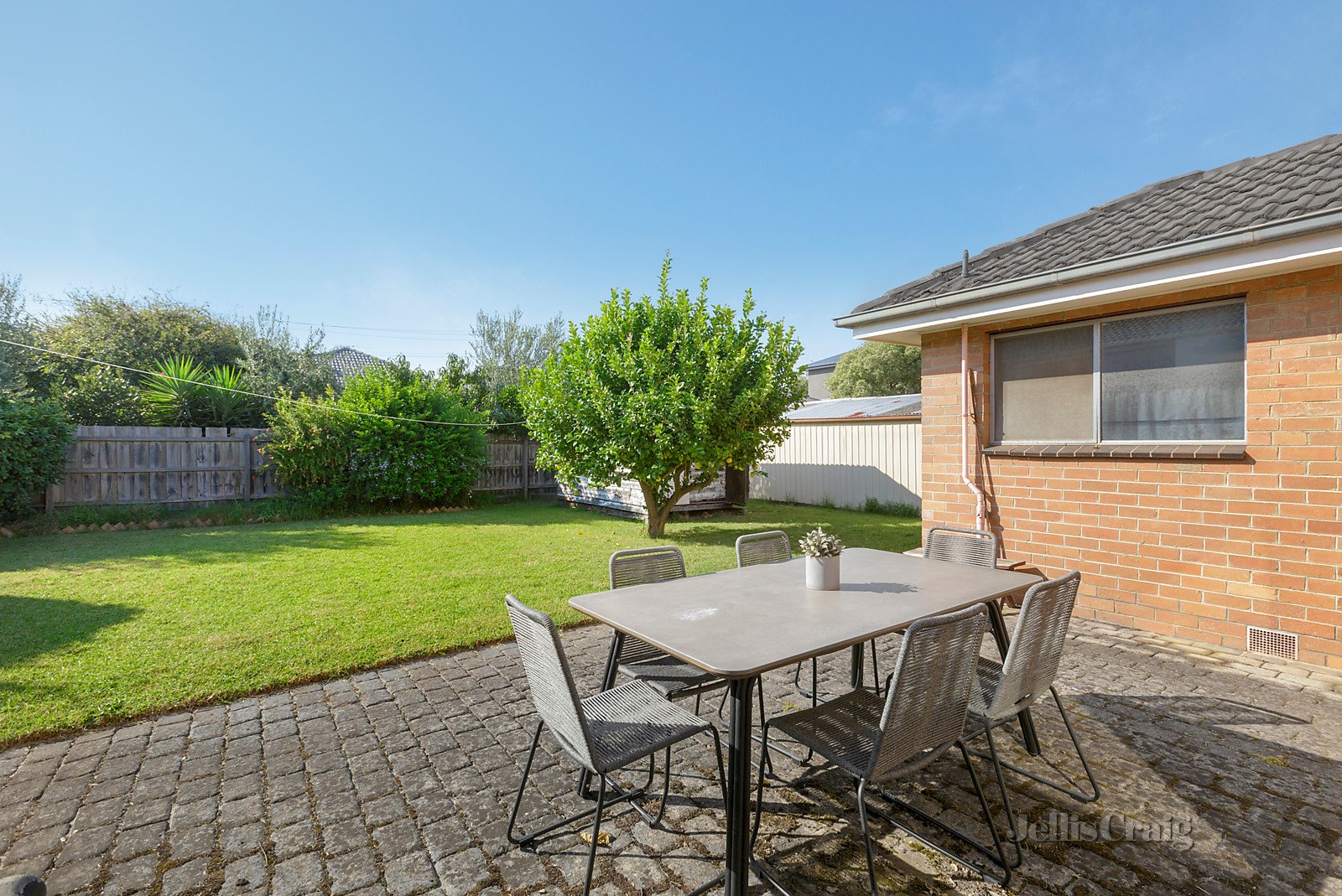 24 Dromana Avenue, Bentleigh East image 13