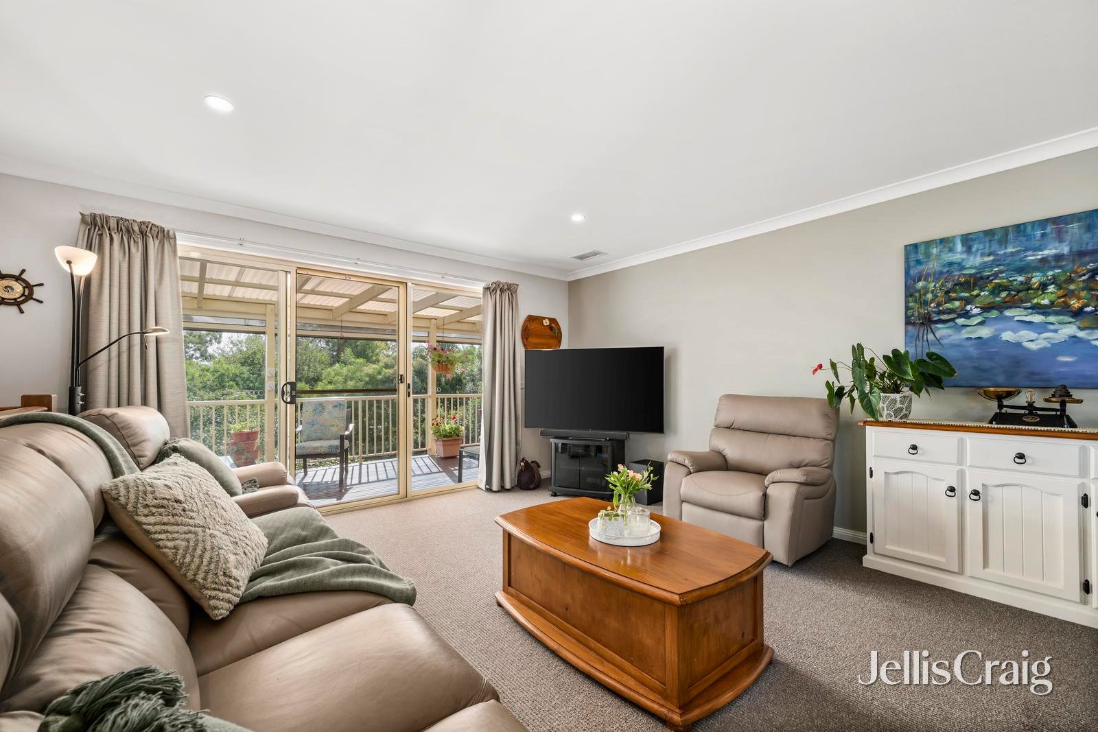24 Drummer Hill Lane, Mooroolbark image 5