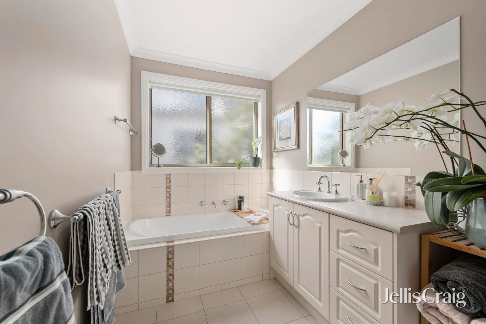 24 Drummer Hill Lane, Mooroolbark image 15