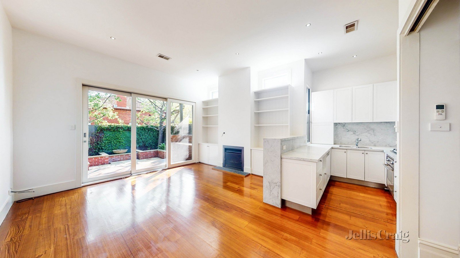24 Duke Street, St Kilda image 5
