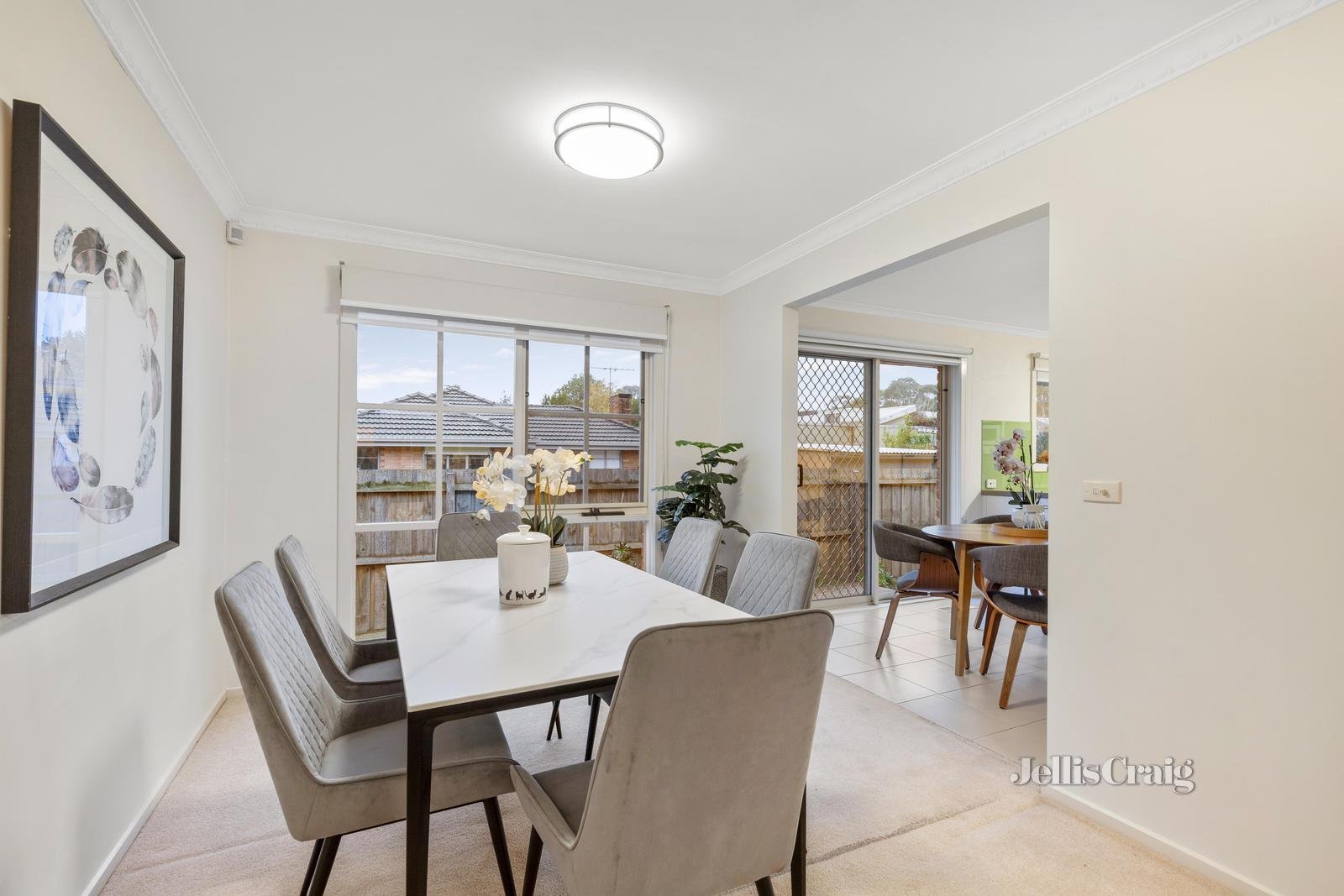 2/4 Dunloe Avenue, Mont Albert North image 3