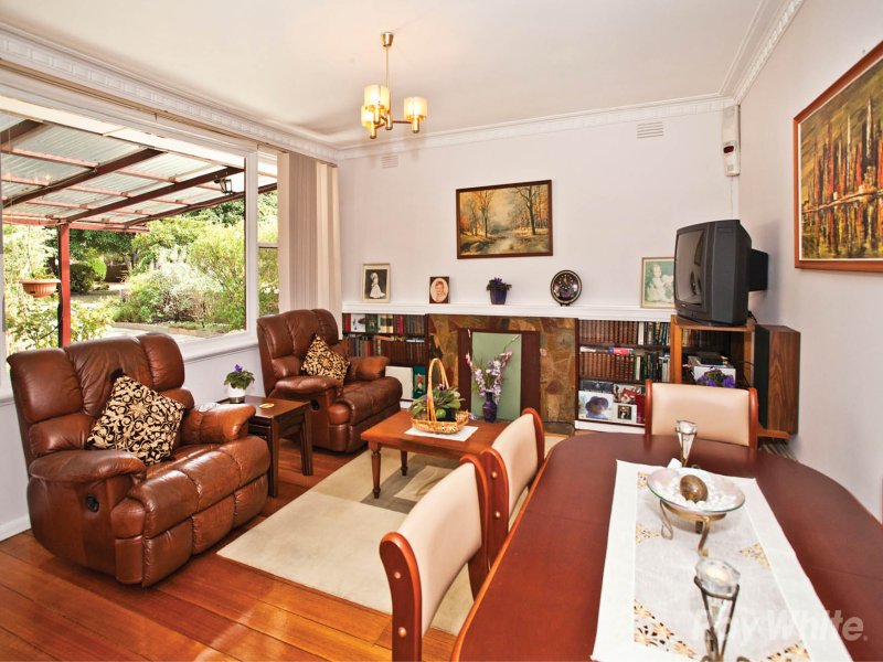 24 Durward Avenue, Glen Waverley image 4